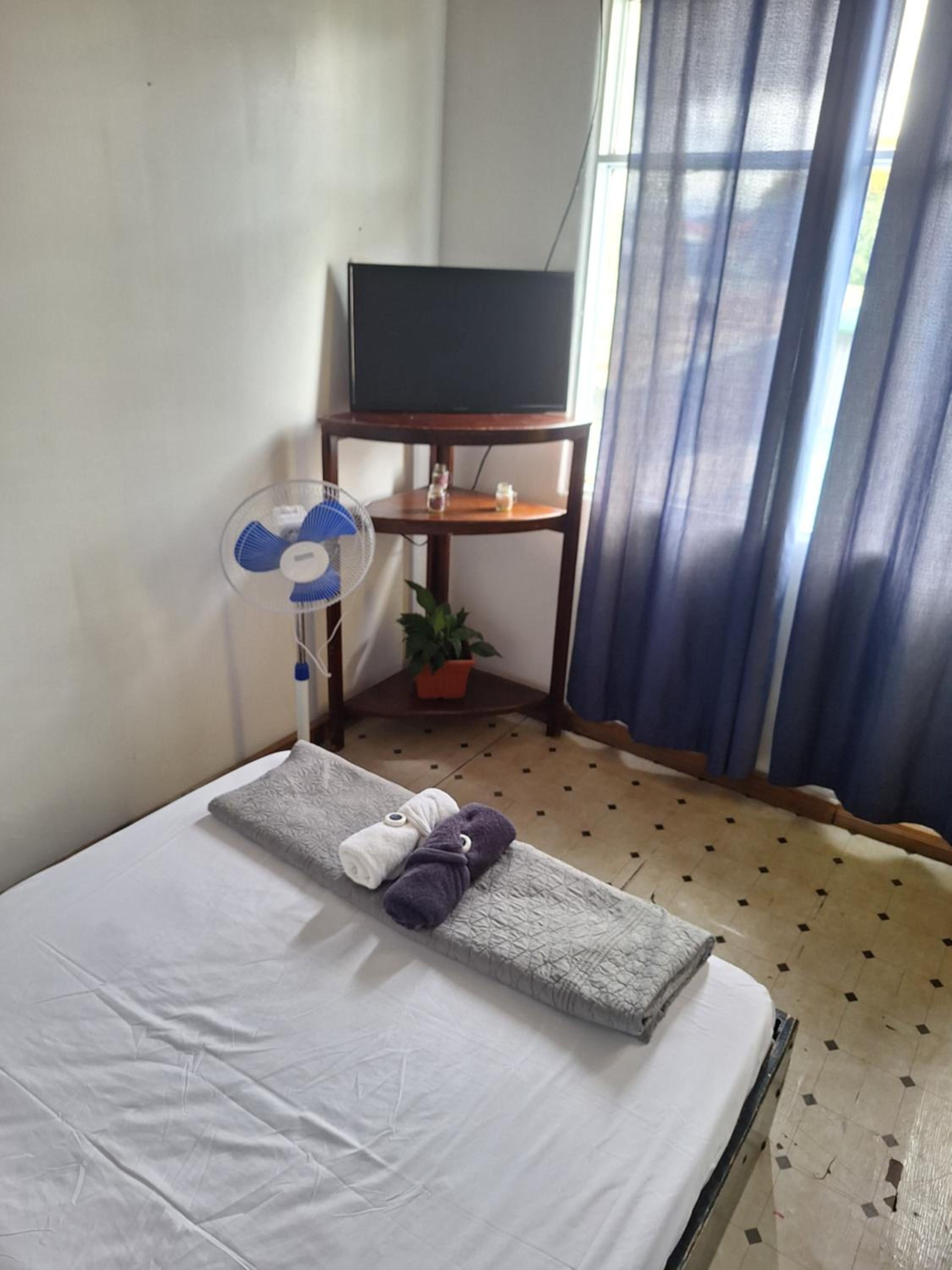 Economy Double Room photo 3