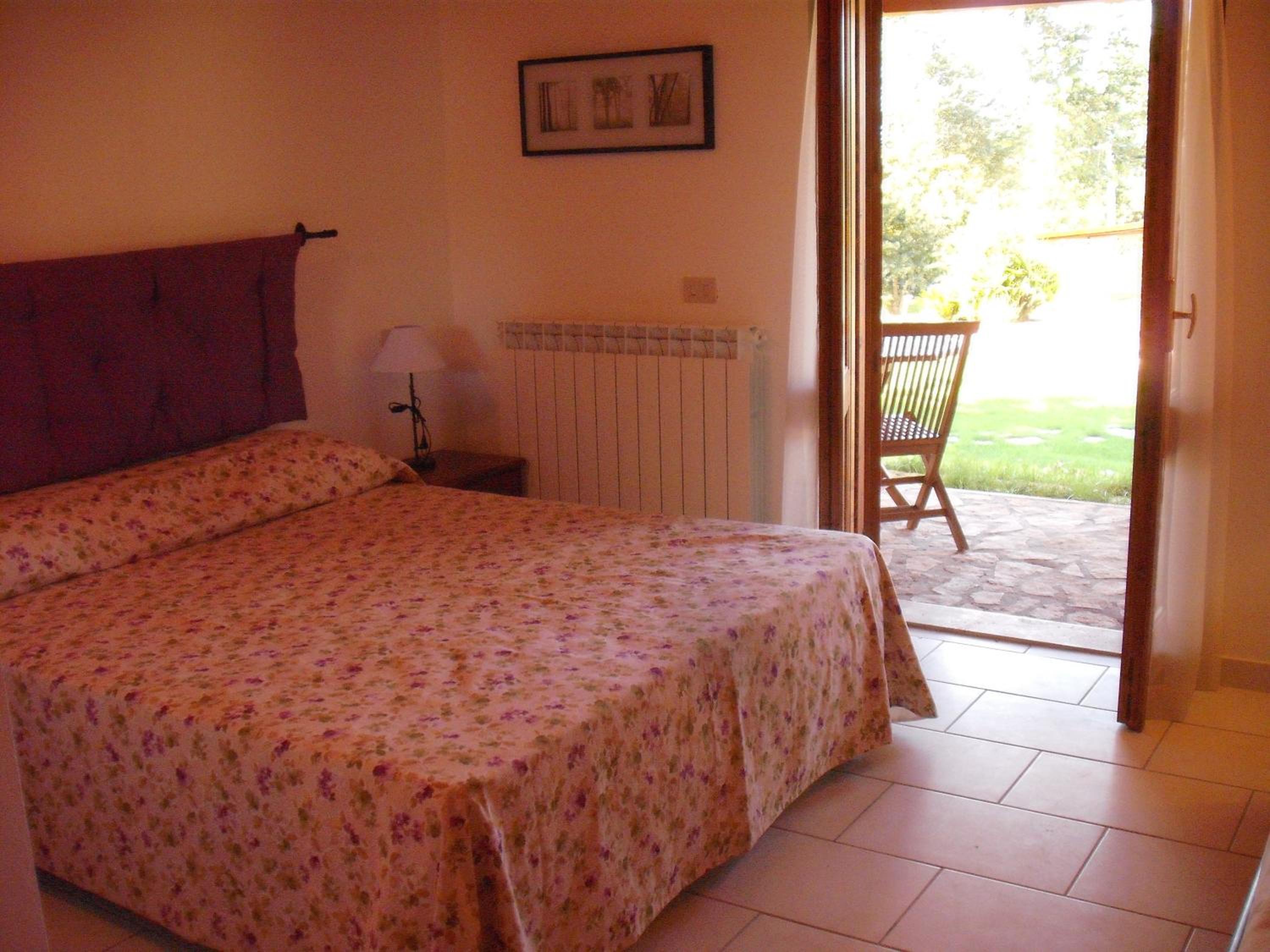 One-Bedroom Apartment - Photo 5
