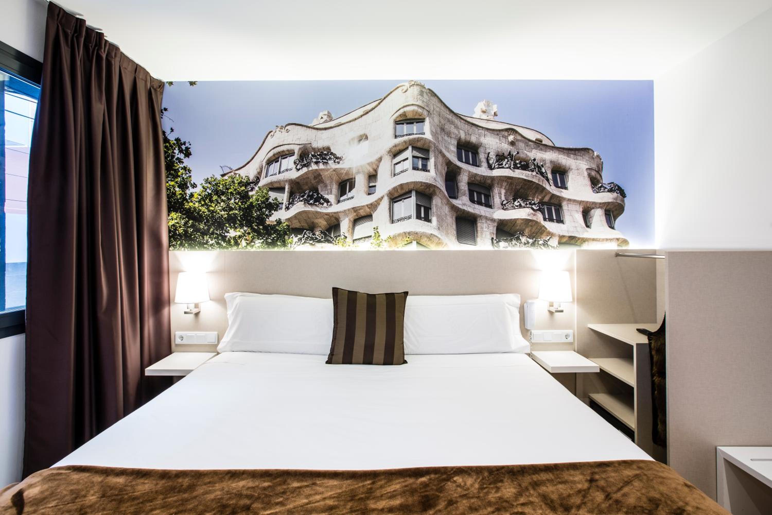 Deluxe Double or Twin Room photo 2
