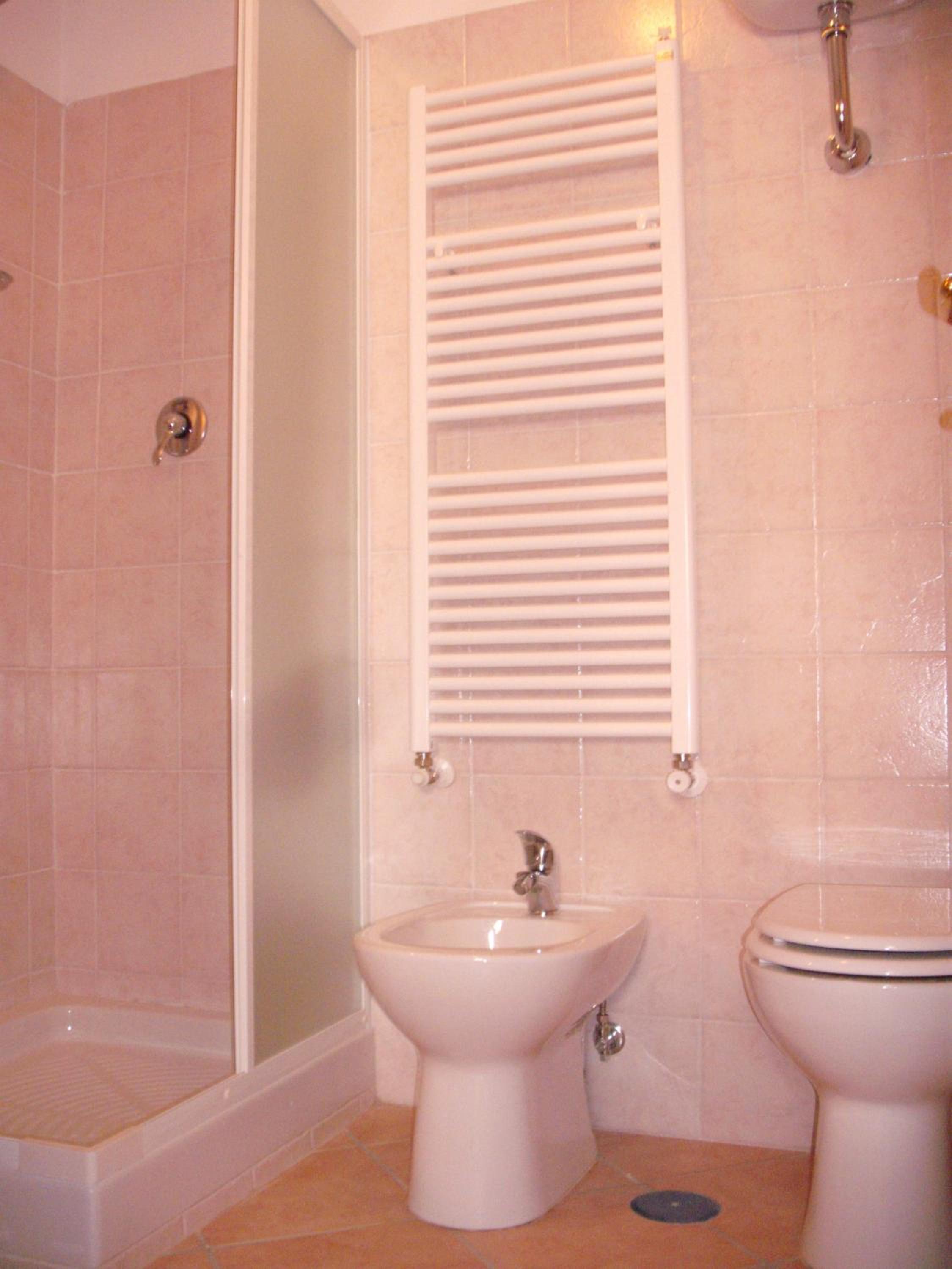 Two-Bedroom Apartment - Photo 8