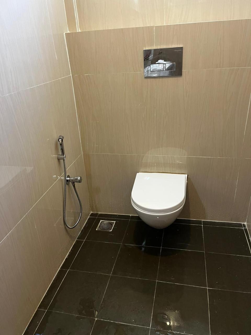 King Suite with Balcony - Photo 8