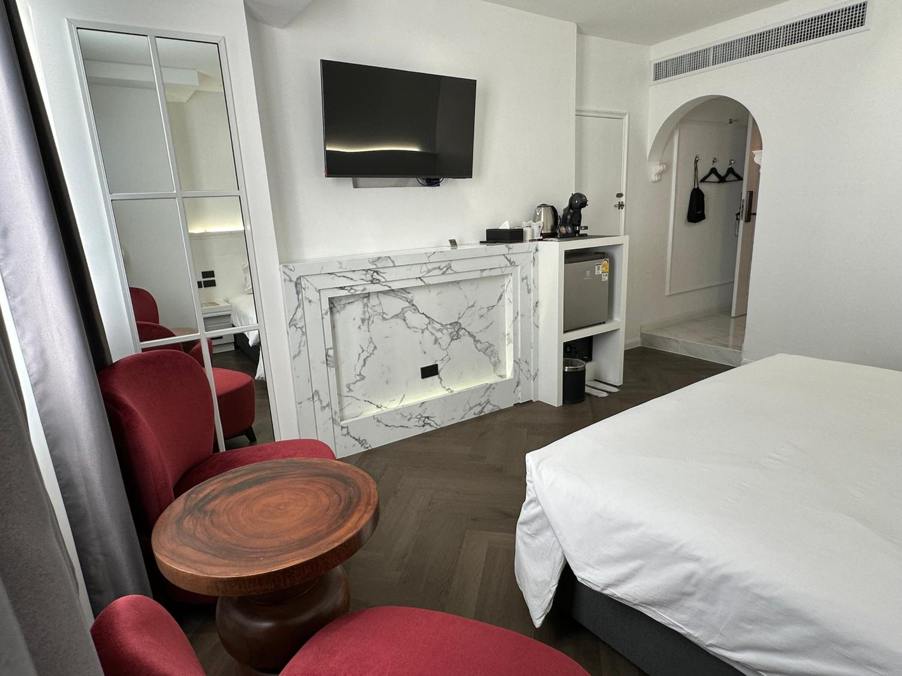 Premium King Room