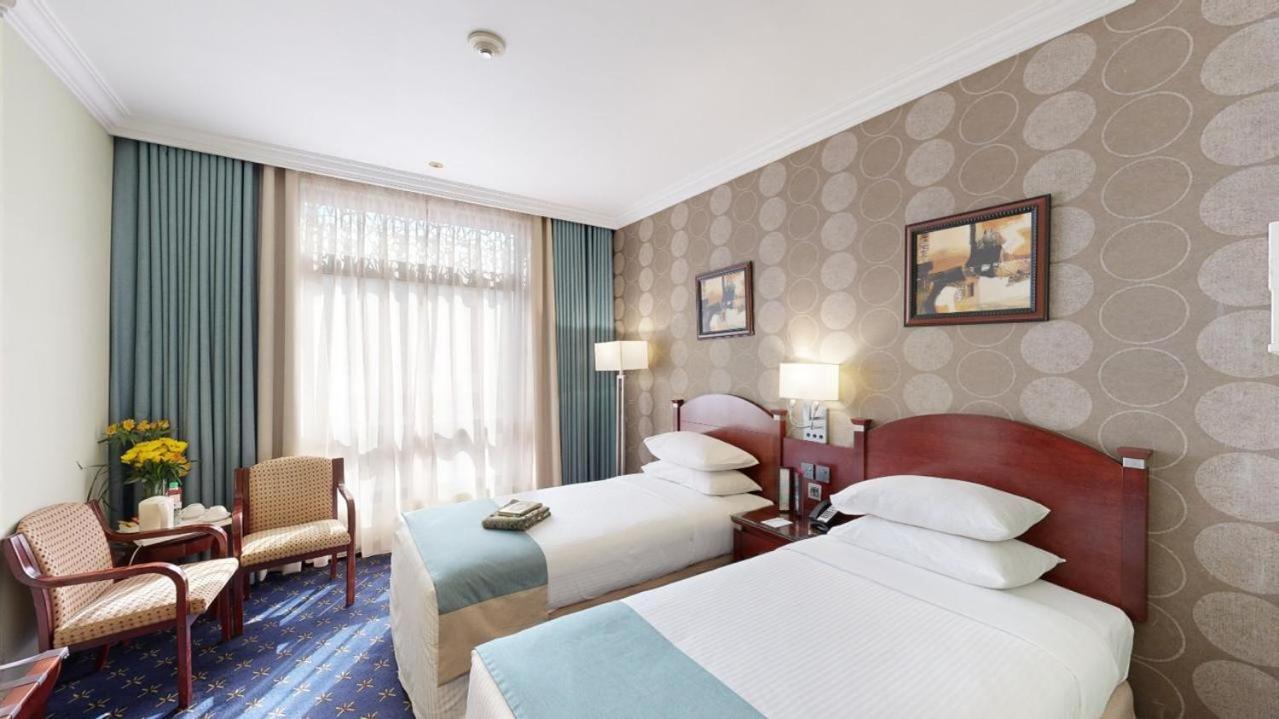 Double or Twin Room - Photo 3