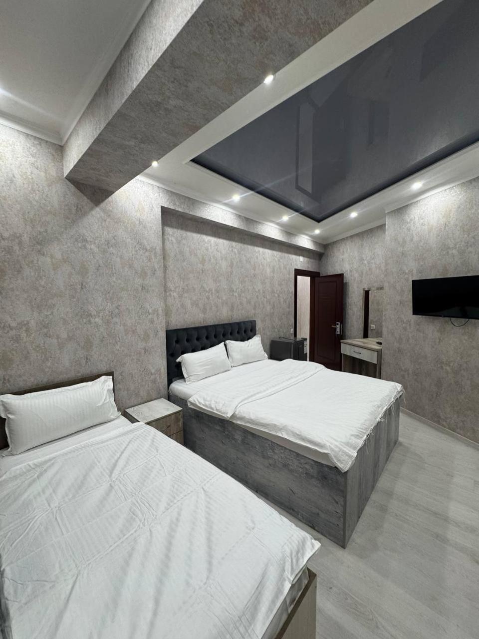 Large Double or Twin Room photo 3