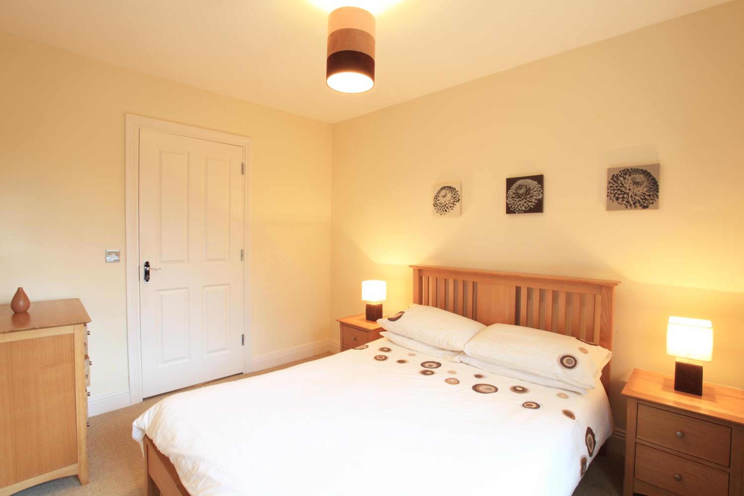 Three-Bedroom Villa photo 1