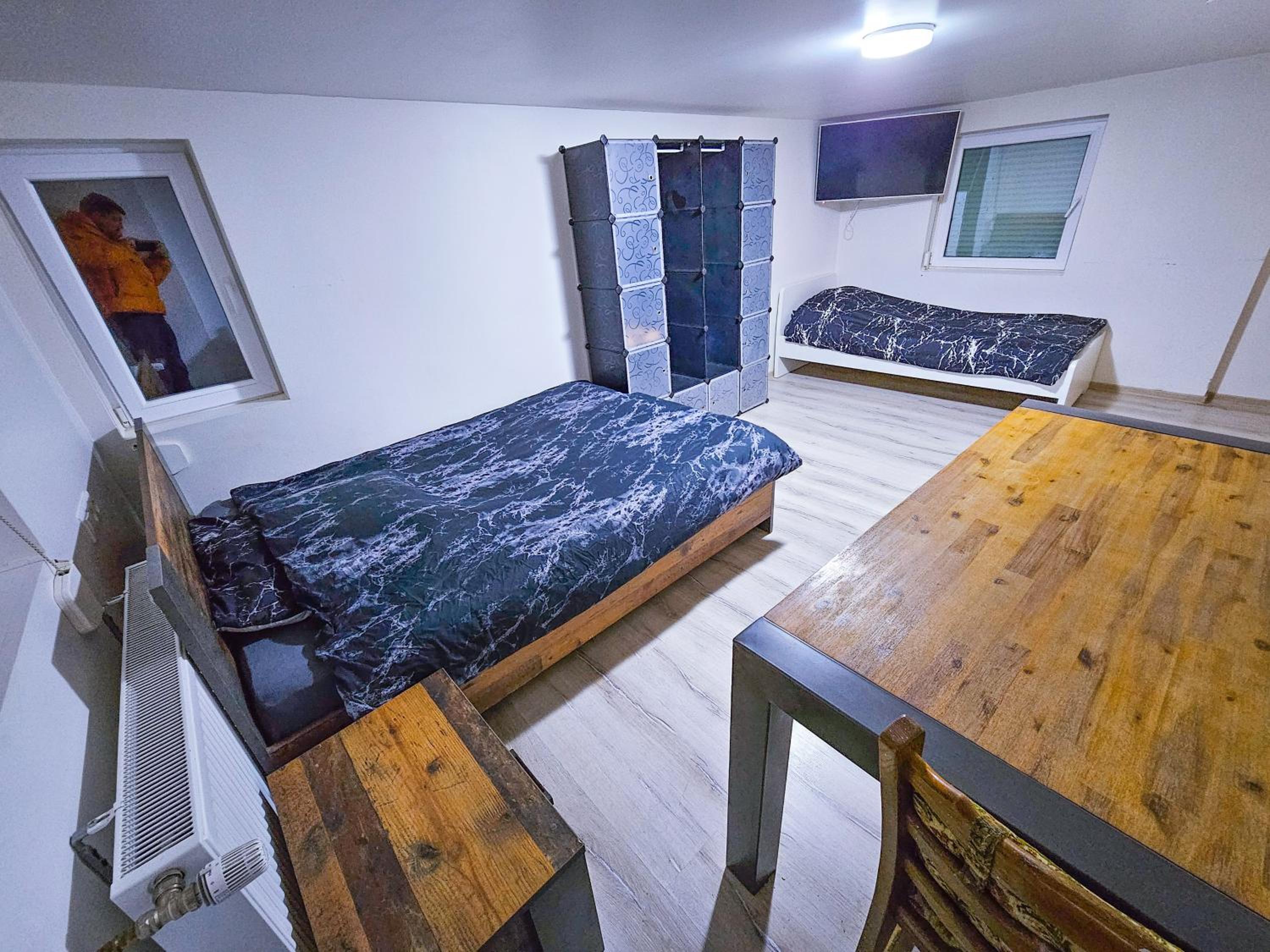 Double Room with Shared Bathroom photo 3