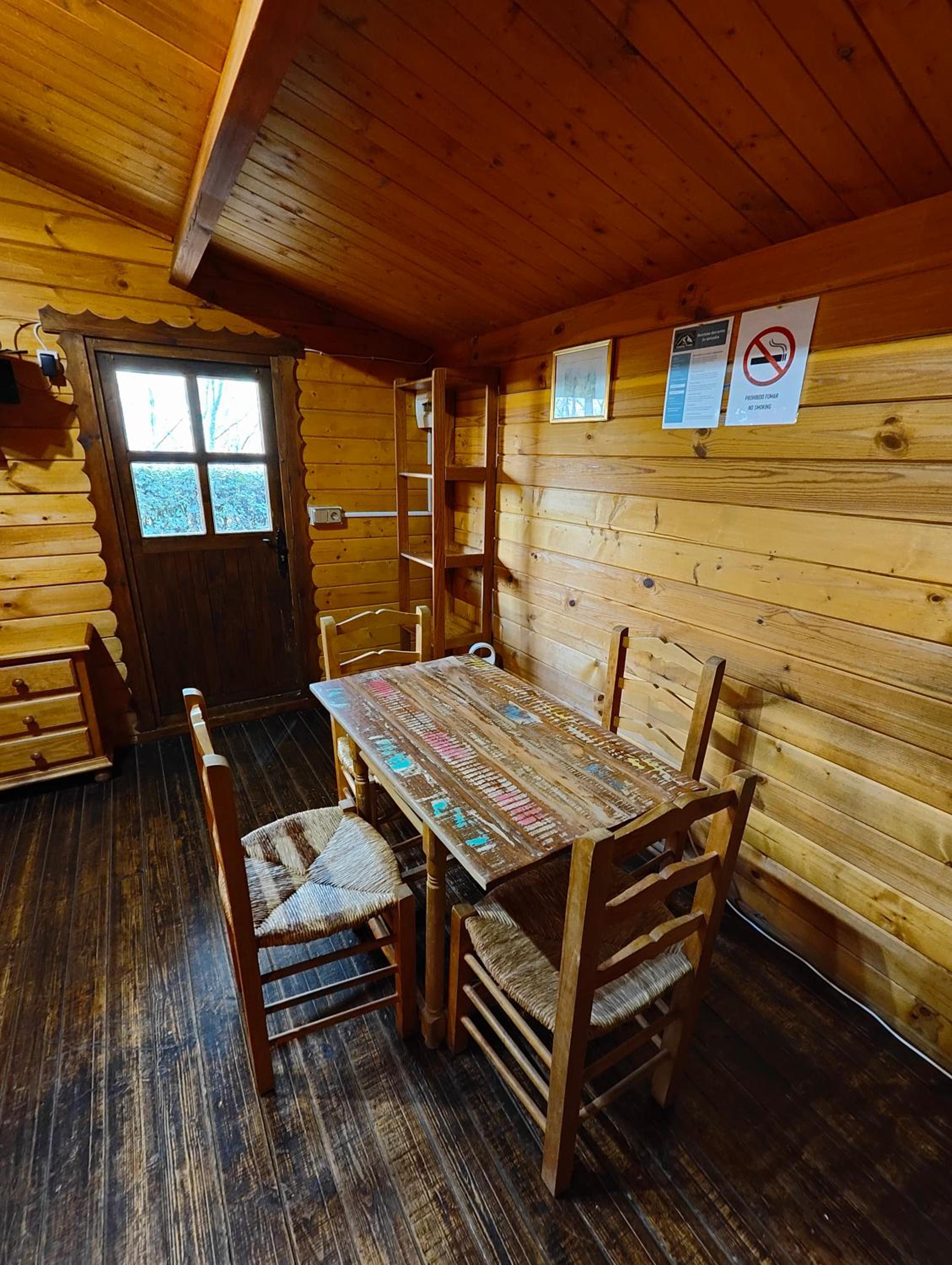 Cottage with Garden View - Photo 4