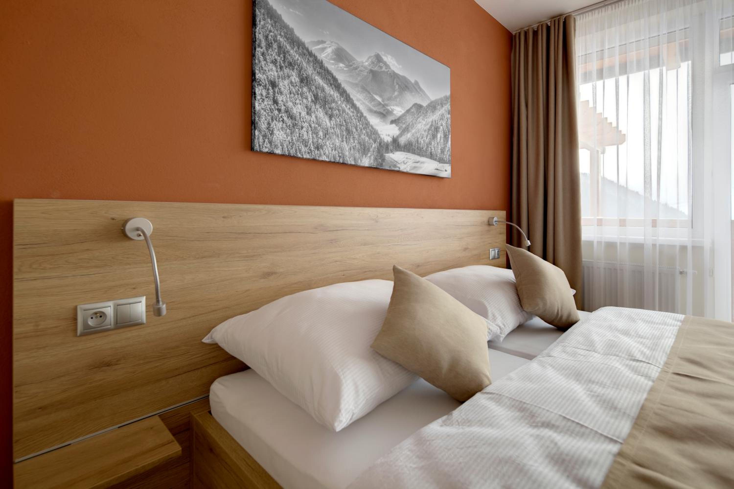 Double or Twin Room photo 2