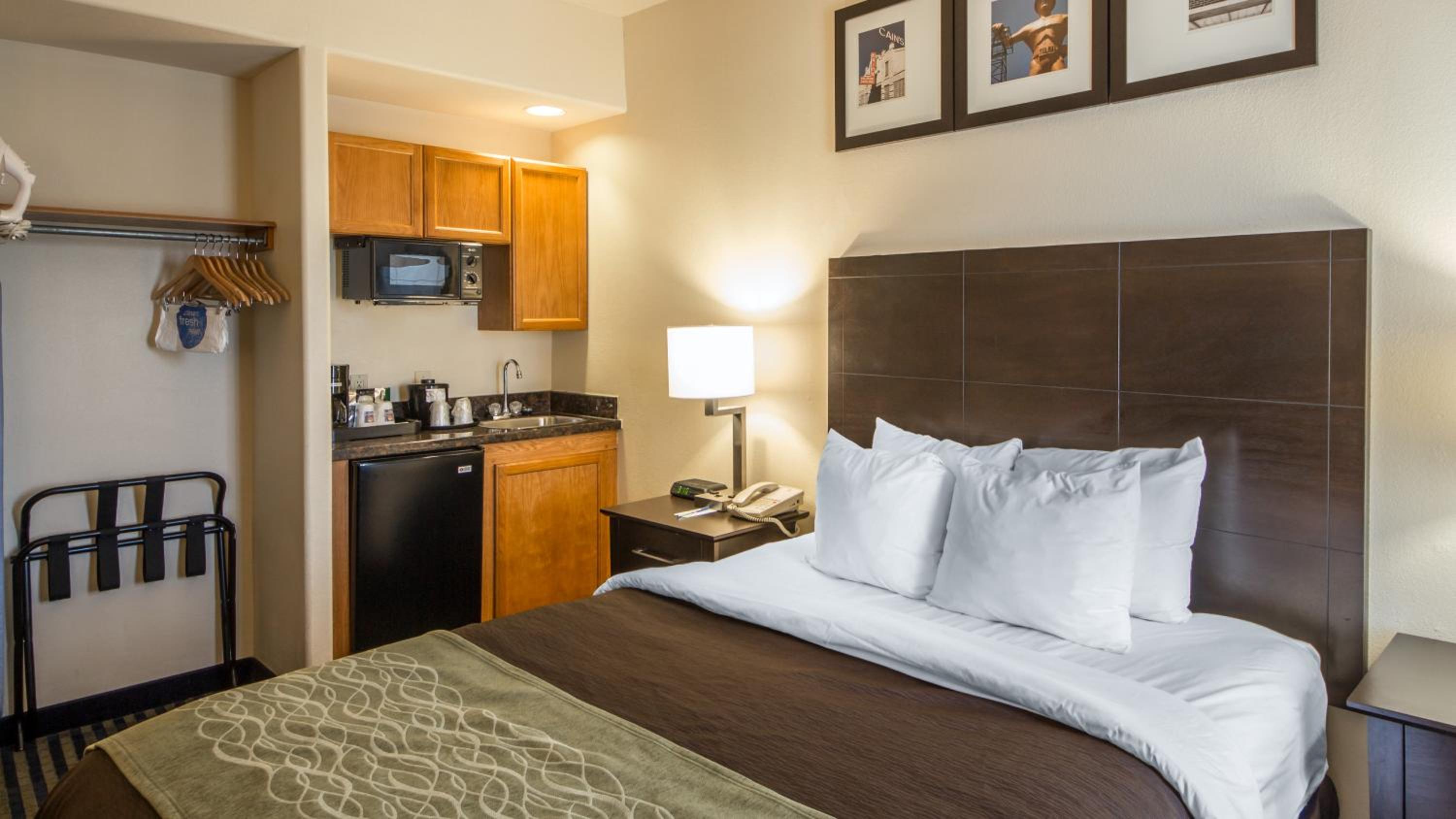 Deluxe King Room