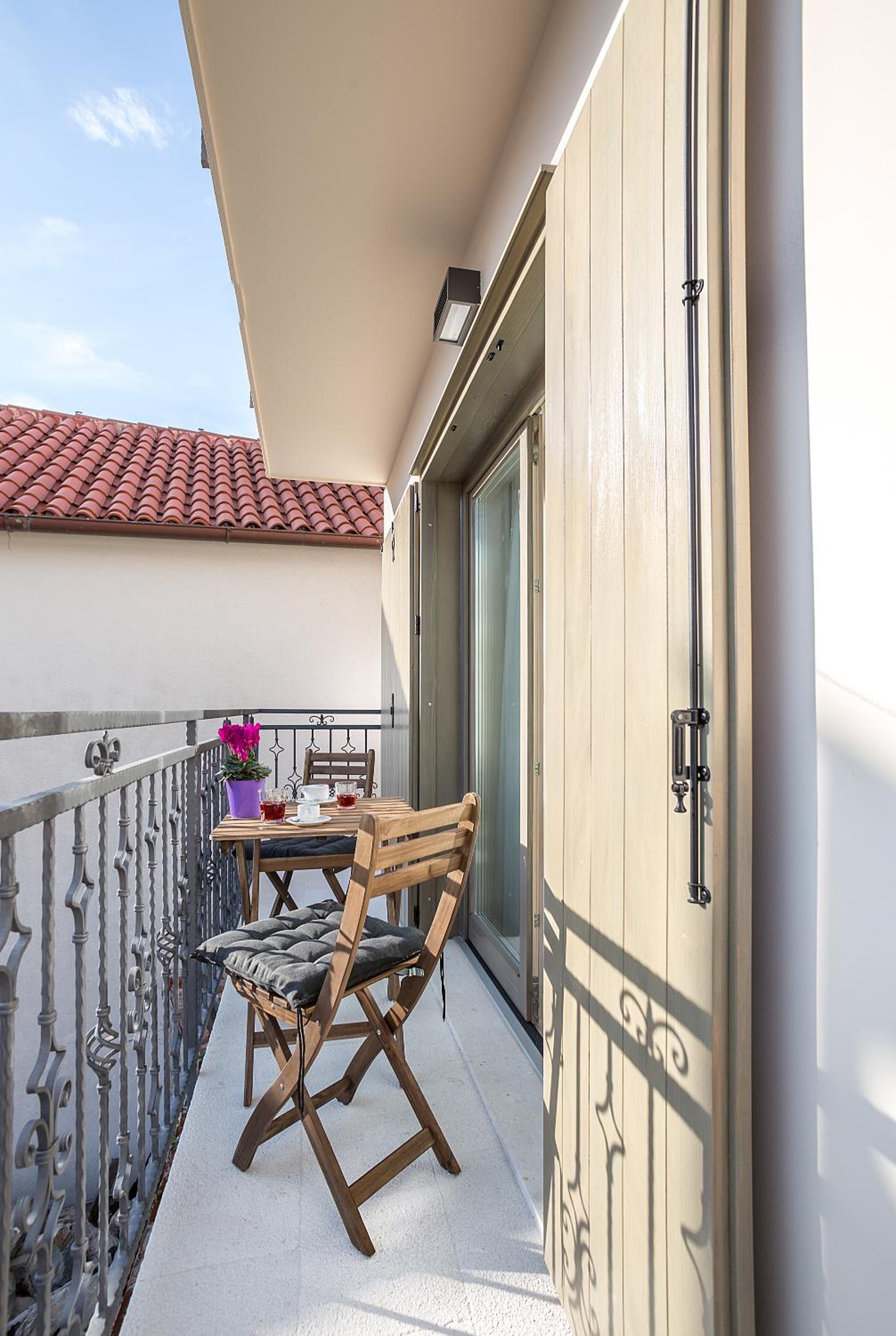 Standard Double Room with Balcony photo 3