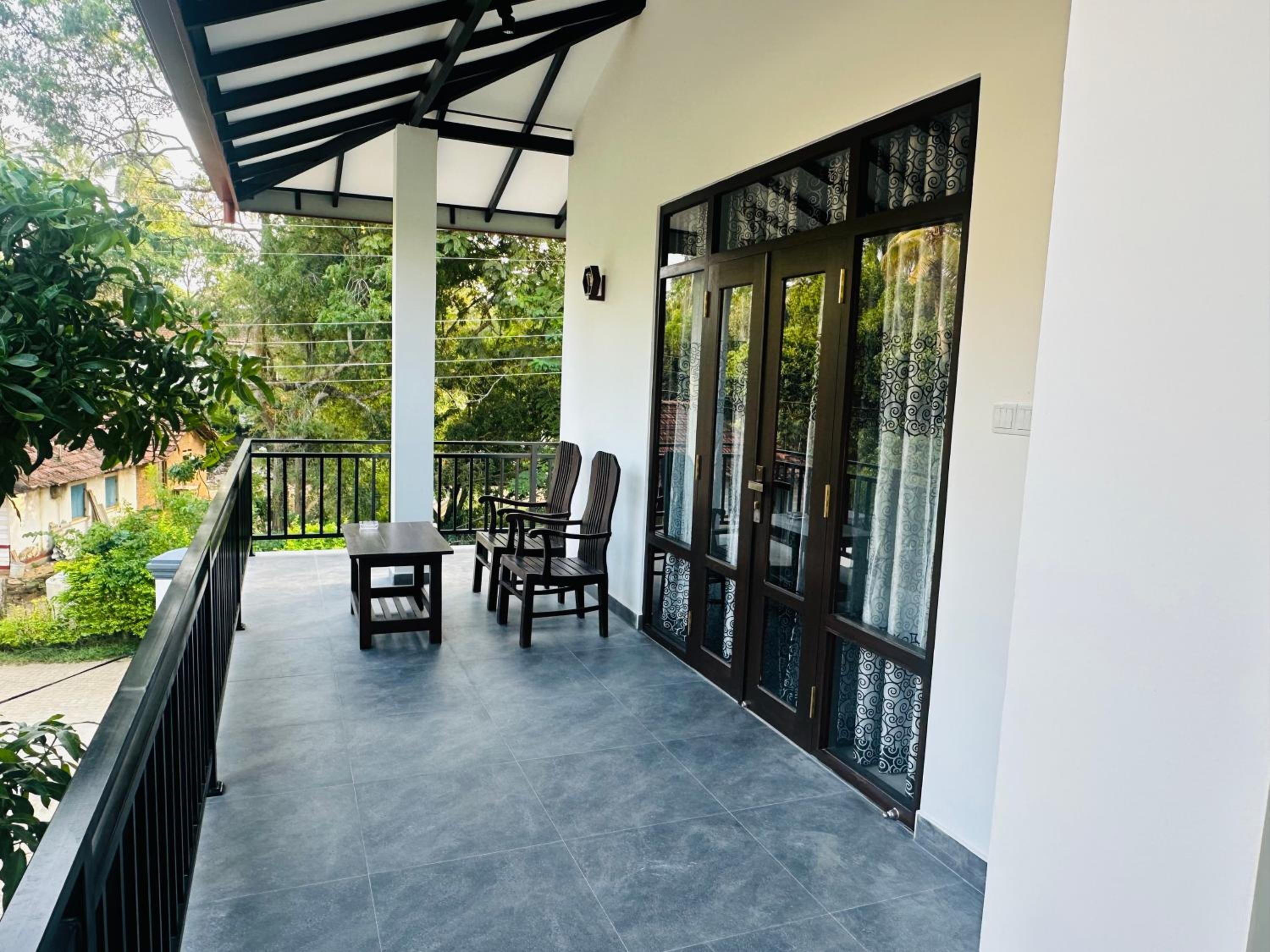 Double or Twin Room with Lake View