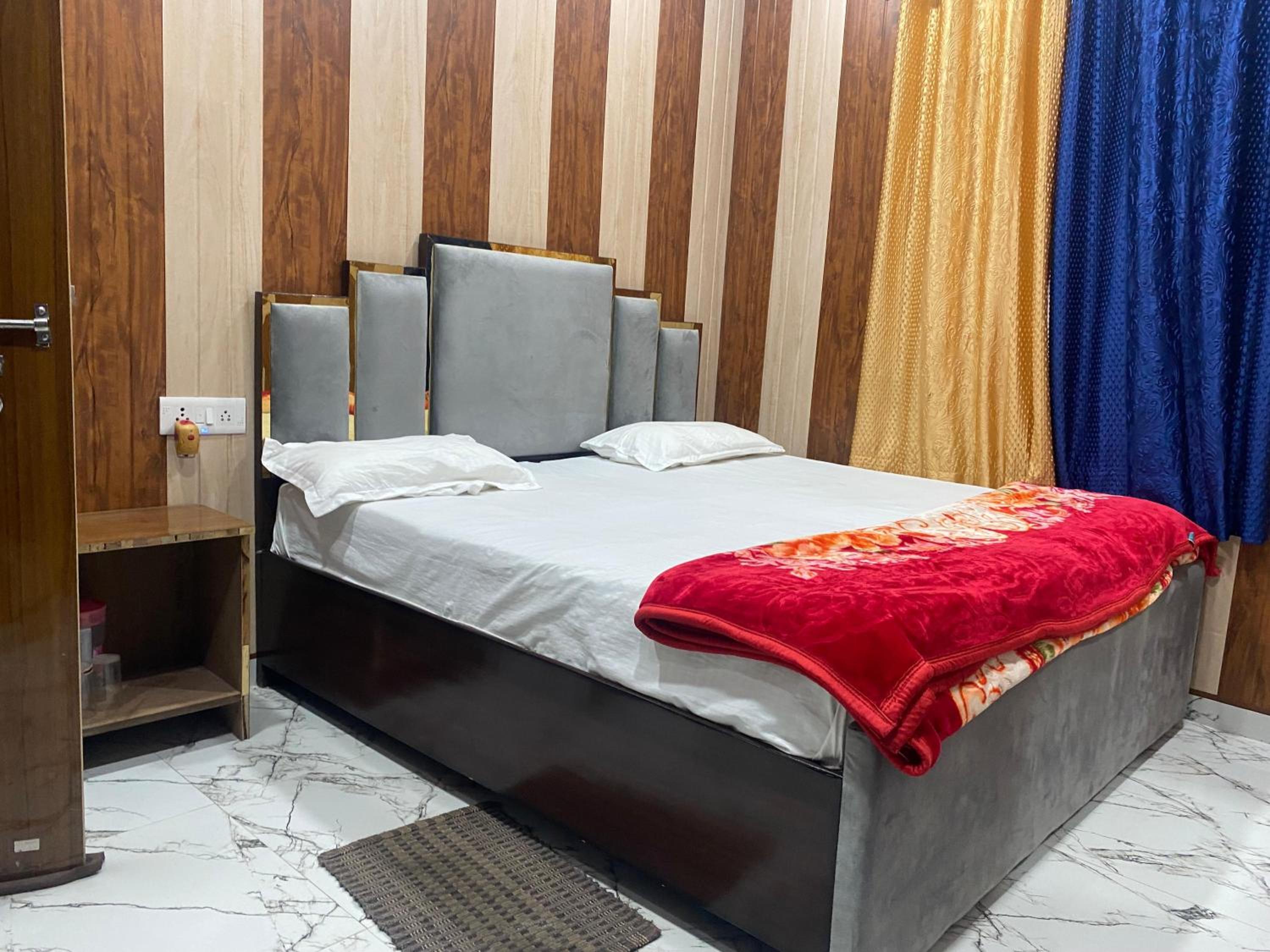 Double Room - Photo 6