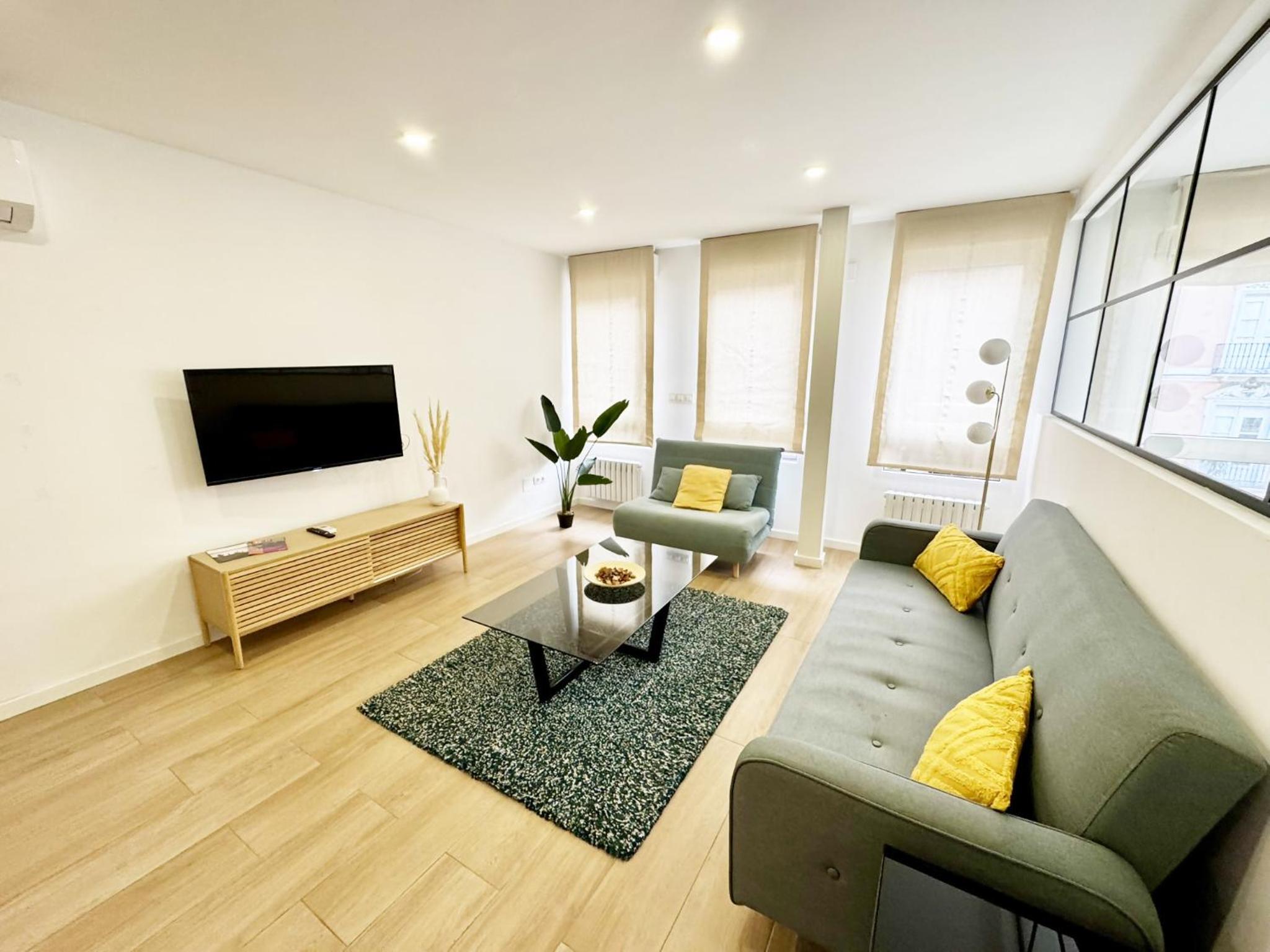 One-Bedroom Apartment - Photo 4