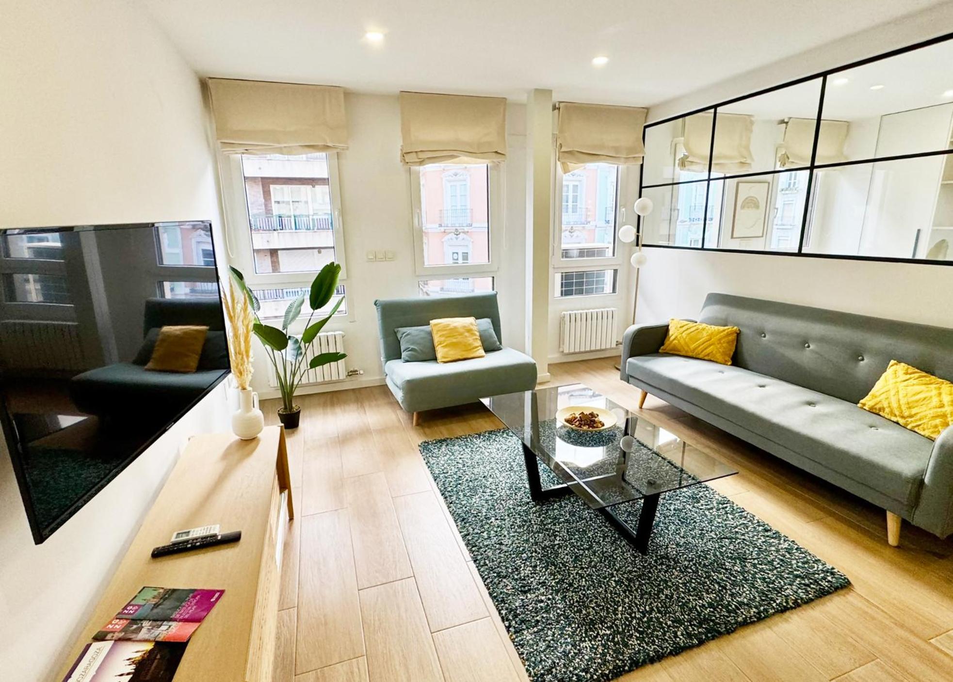 One-Bedroom Apartment - Photo 5