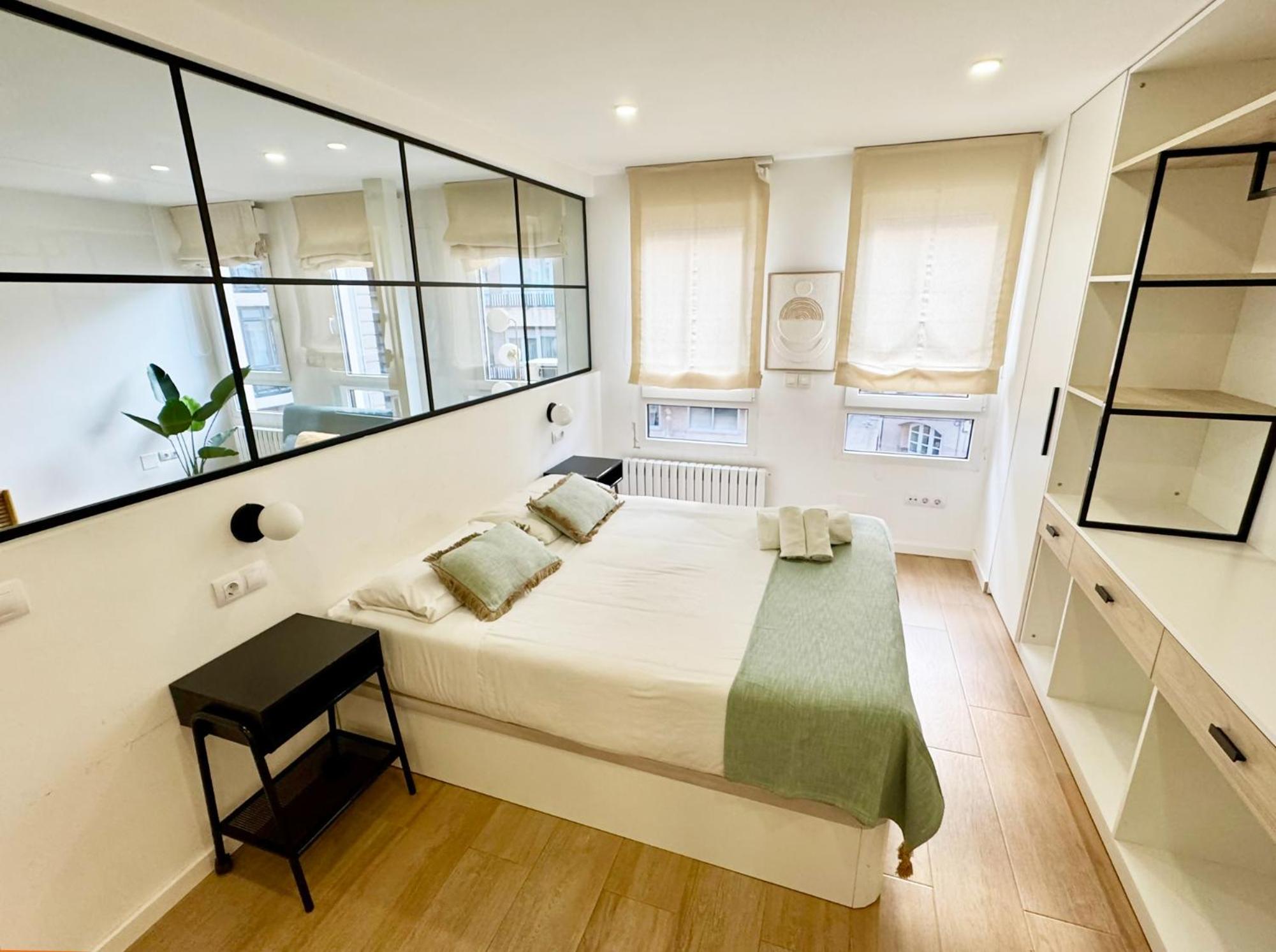 One-Bedroom Apartment - Photo 8