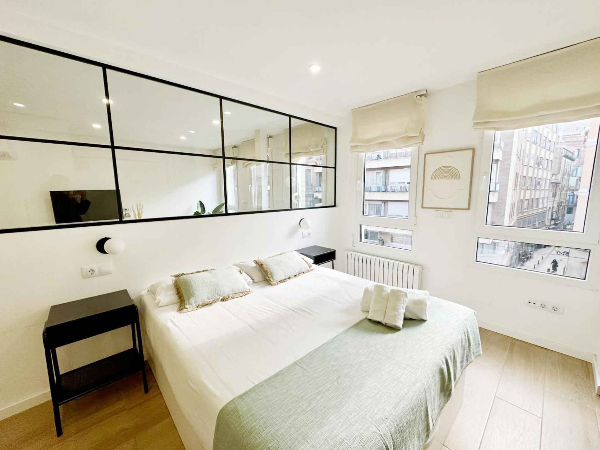 One-Bedroom Apartment - Photo 11
