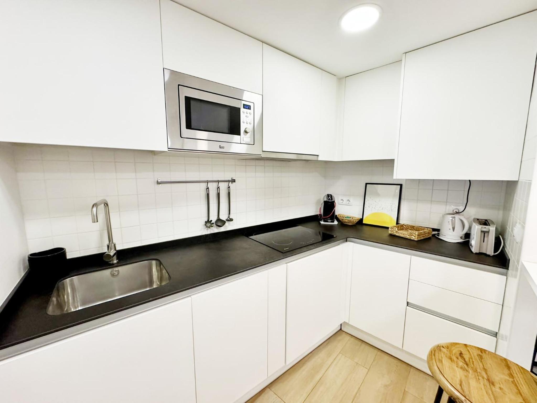 One-Bedroom Apartment - Photo 15