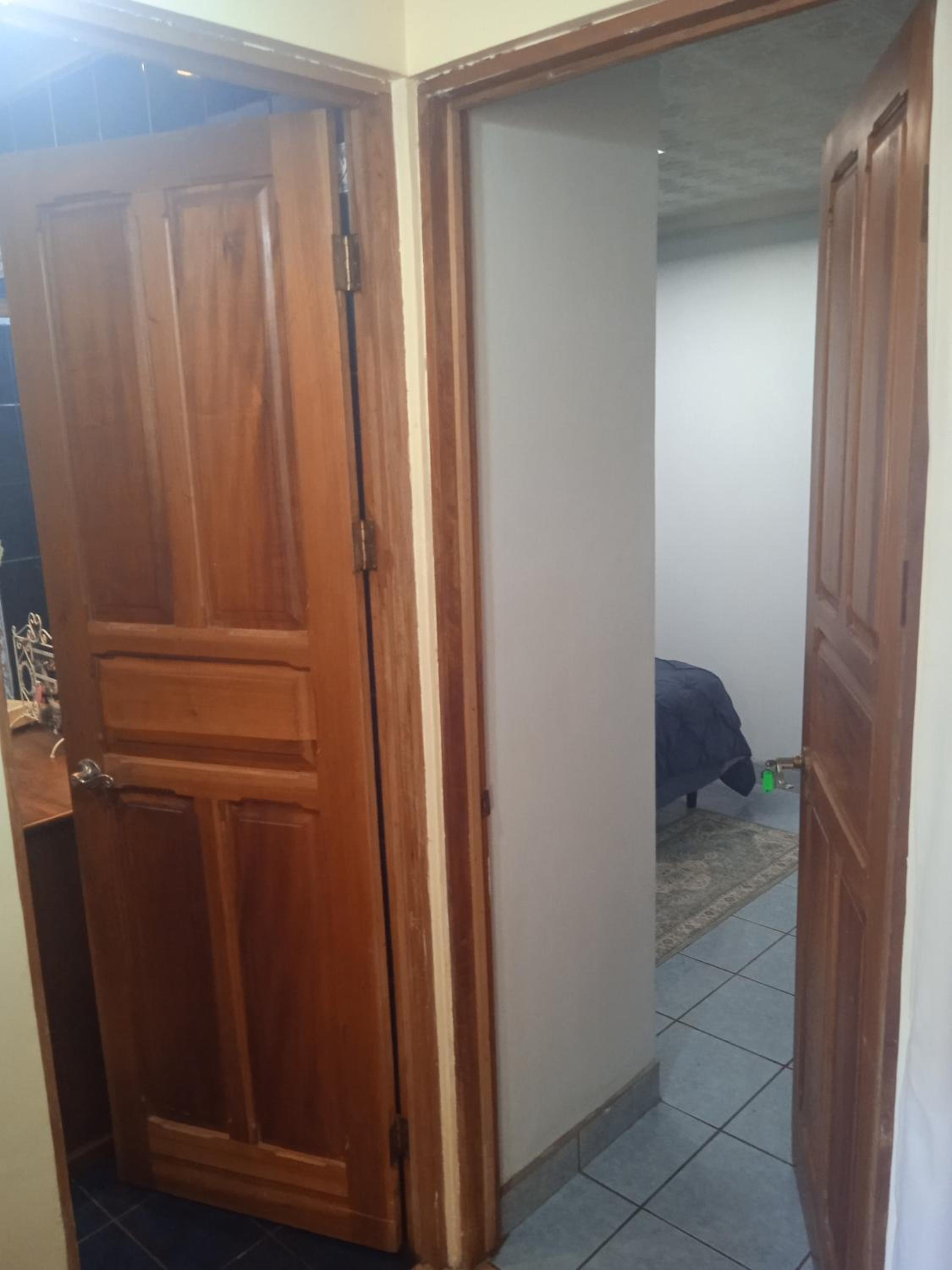 Standard Double Room with Shared Bathroom photo 2