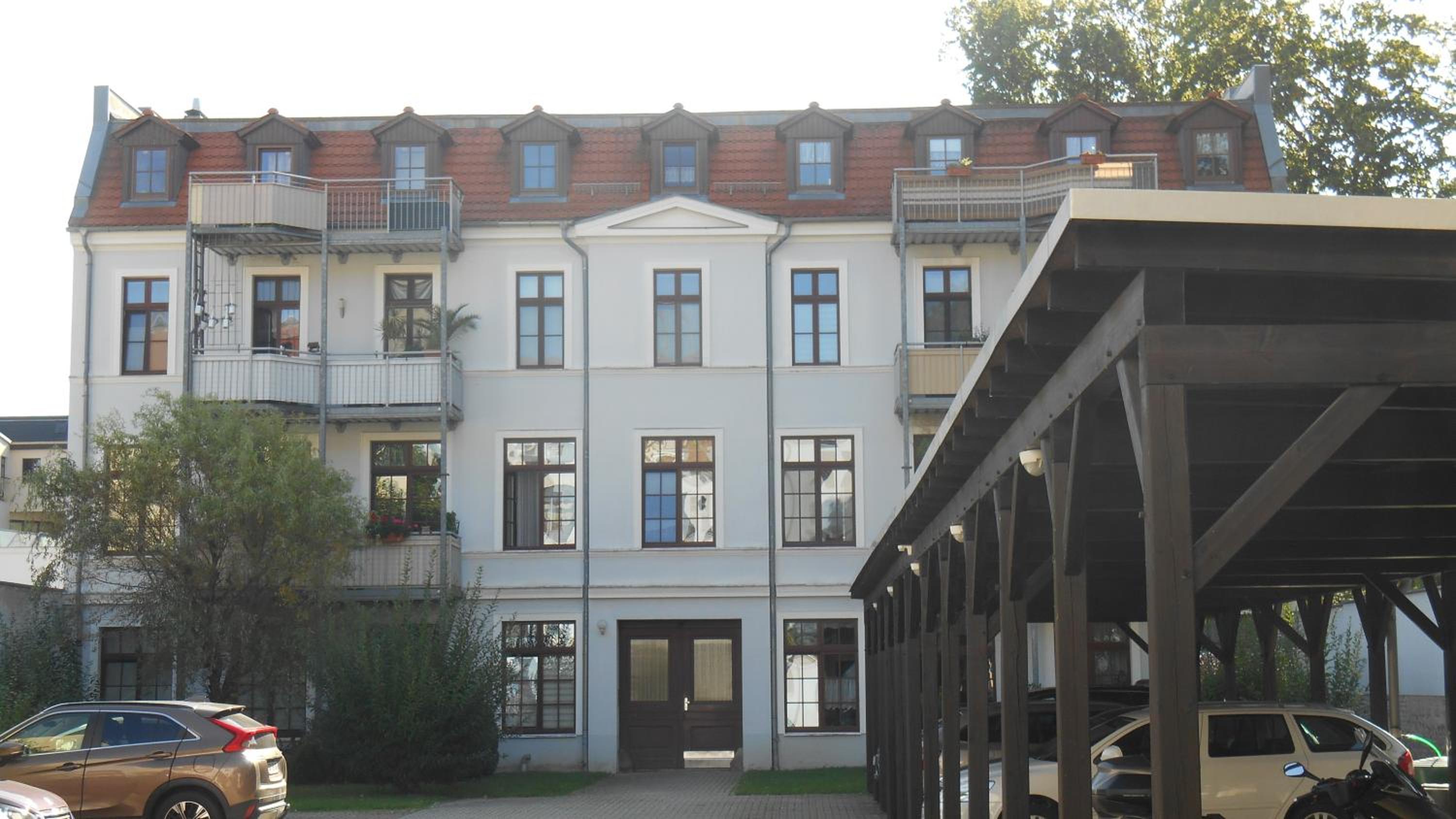 One-Bedroom Apartment with Terrace