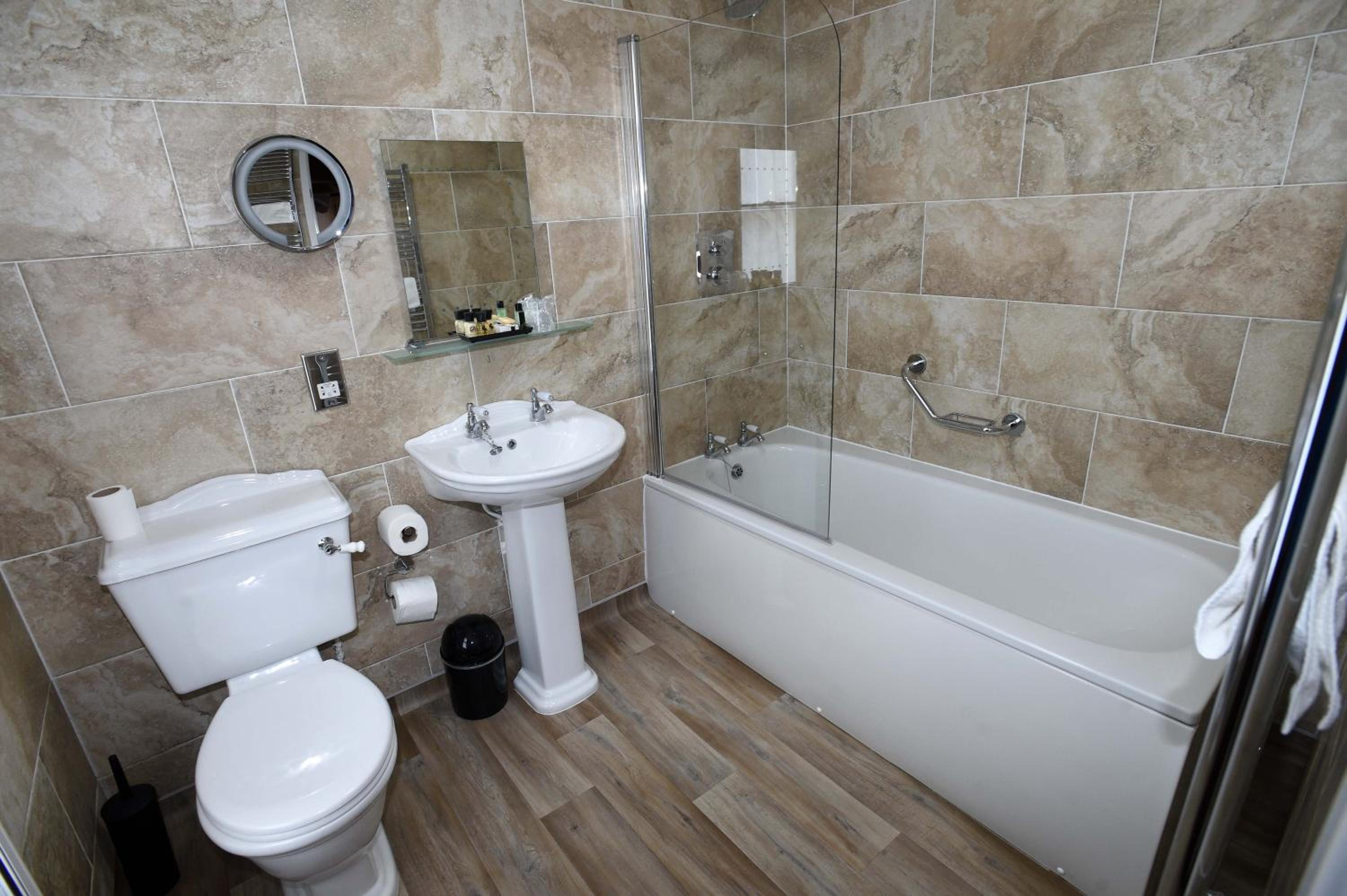 Ty Dre Twin Suite