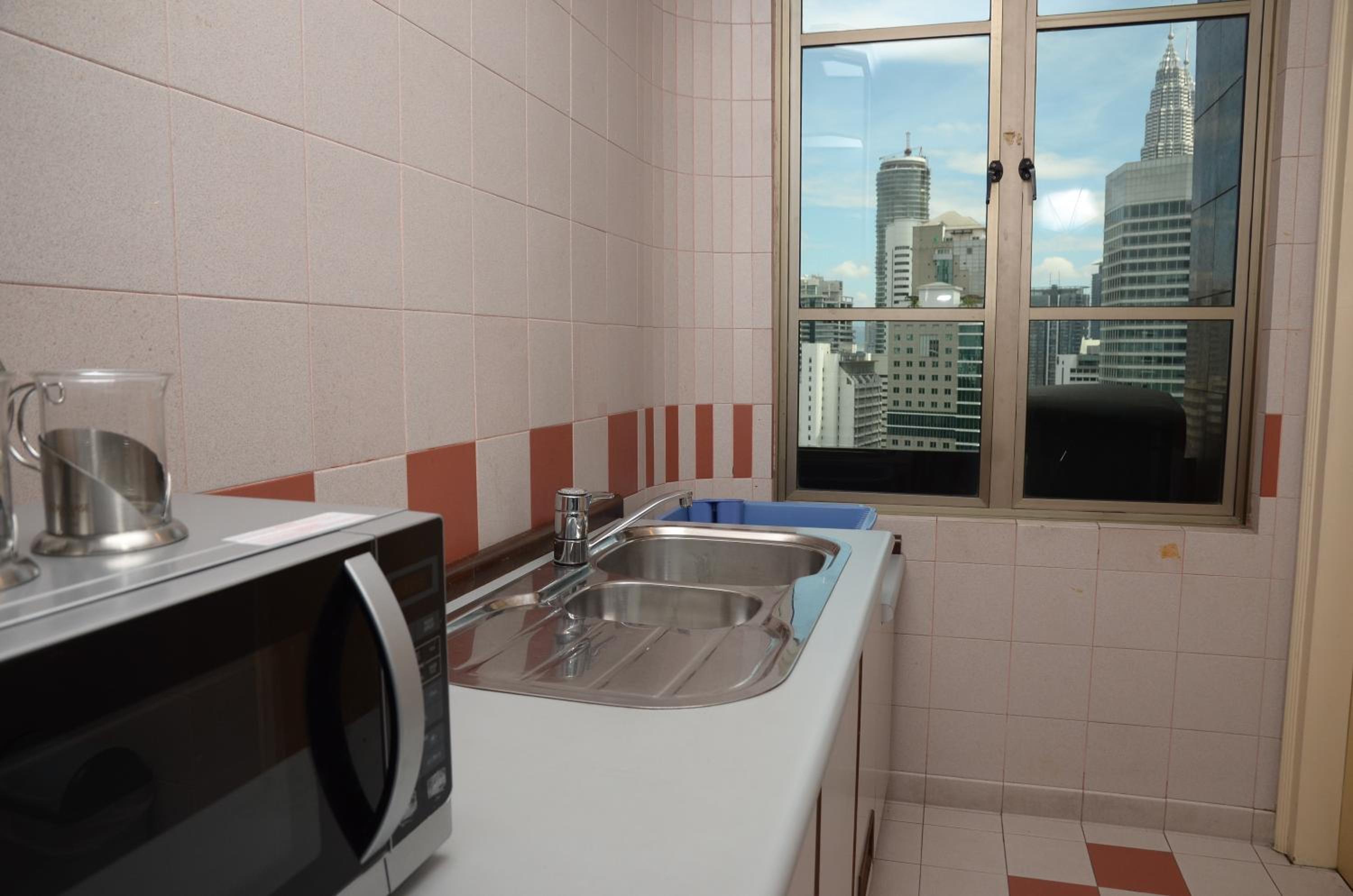 Two-Bedroom Apartment with City View