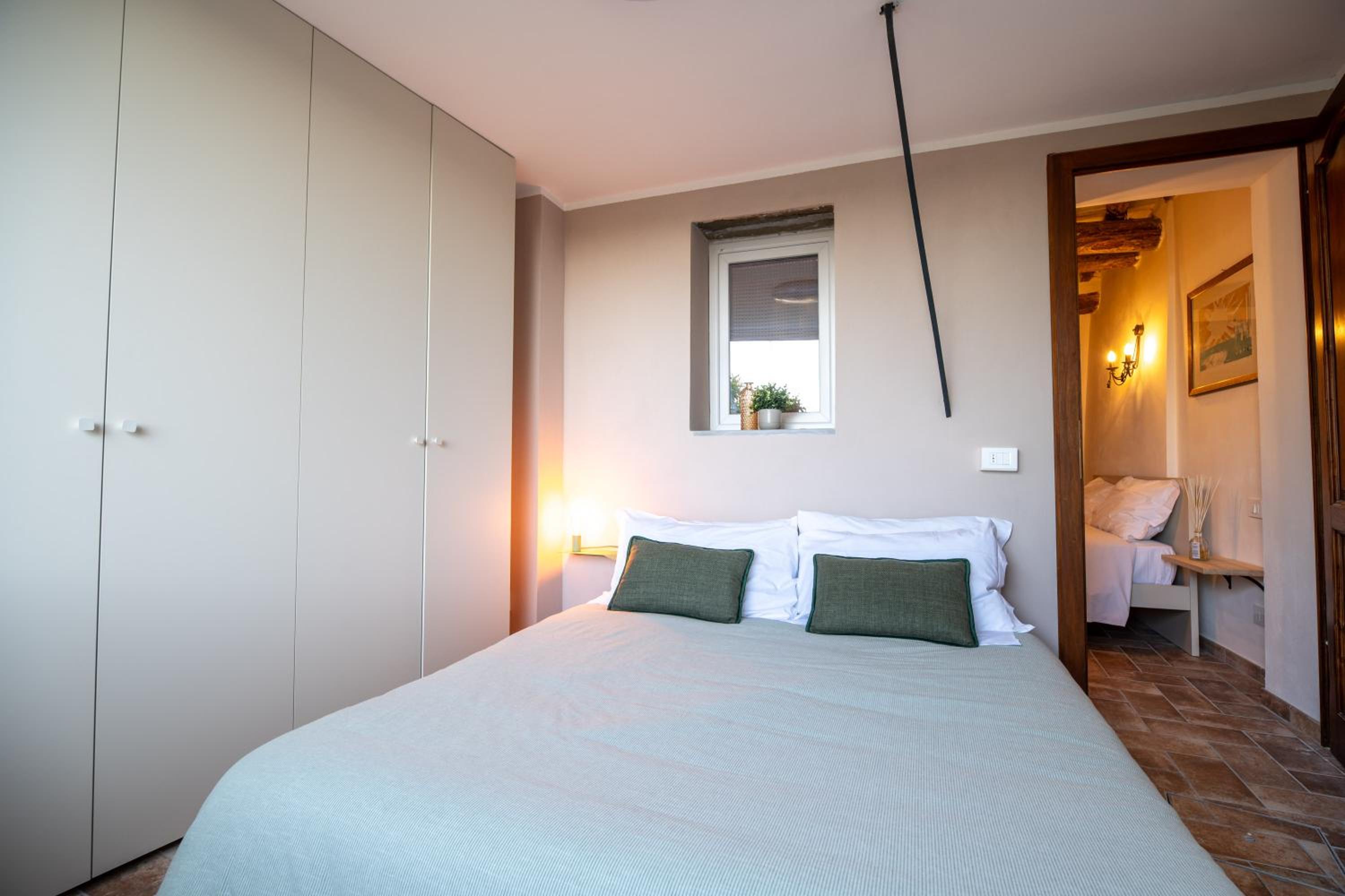 One-Bedroom Deluxe Apartment