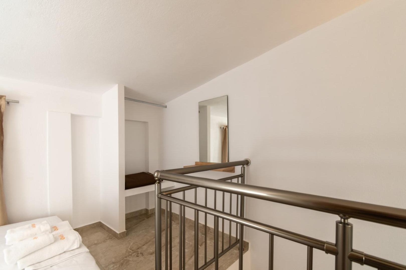 Duplex Apartment photo 3