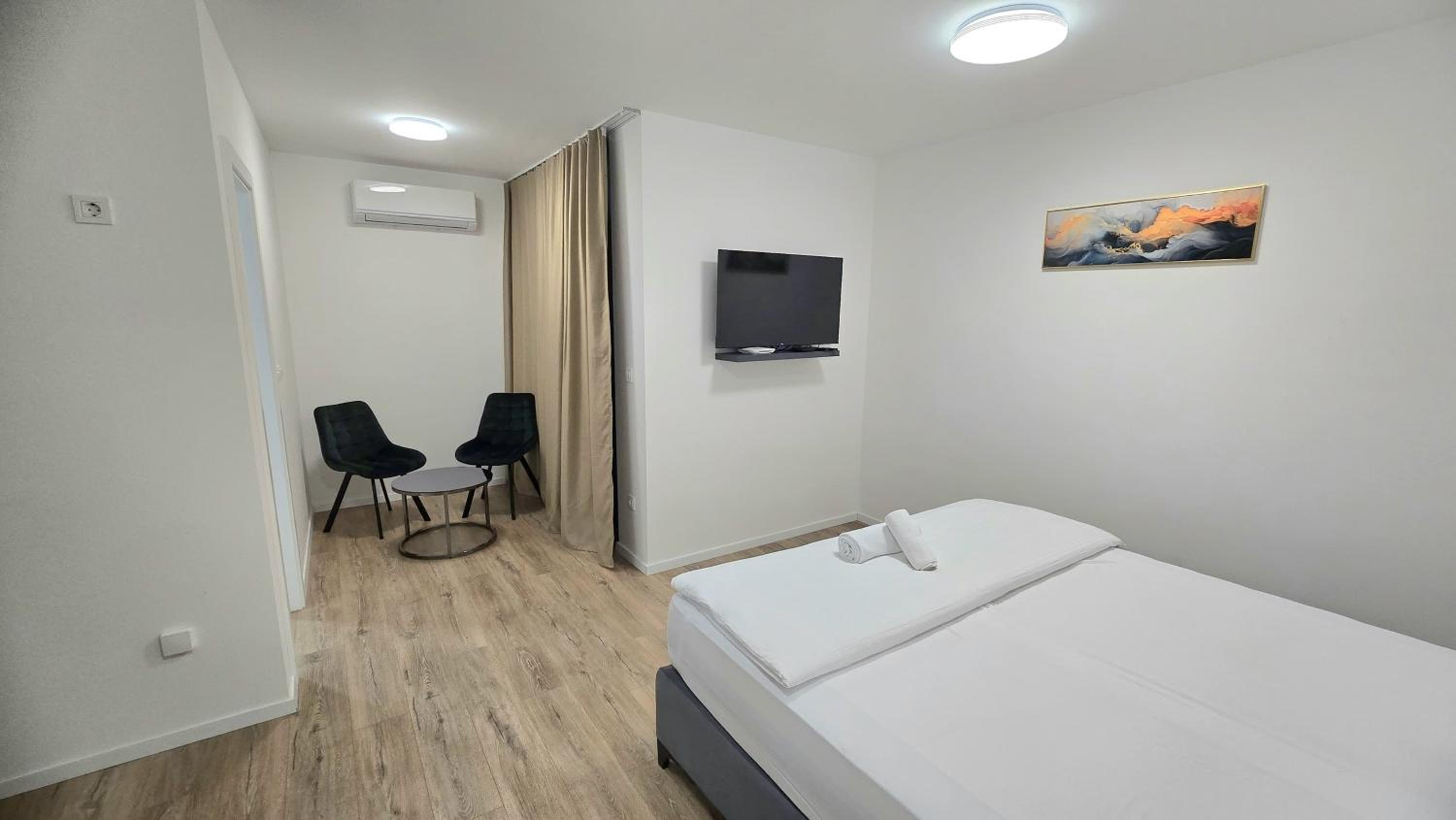 Standard Double Room photo 3