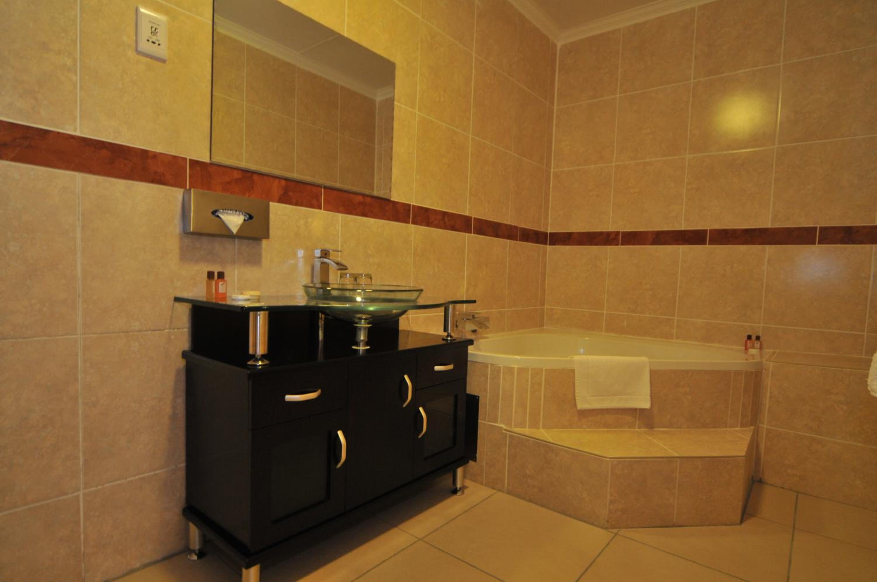 Superior Room - Photo 7