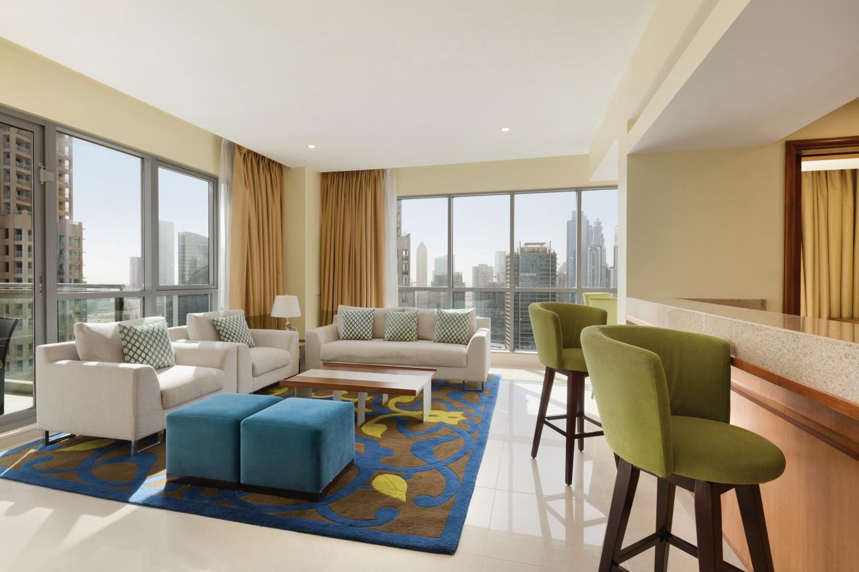 1 Bedroom Premium King, Downtown View, Non-Smoking, Complimentary Transfer to Kite Beach, Dubai Mall and Metro Station - Photo 4