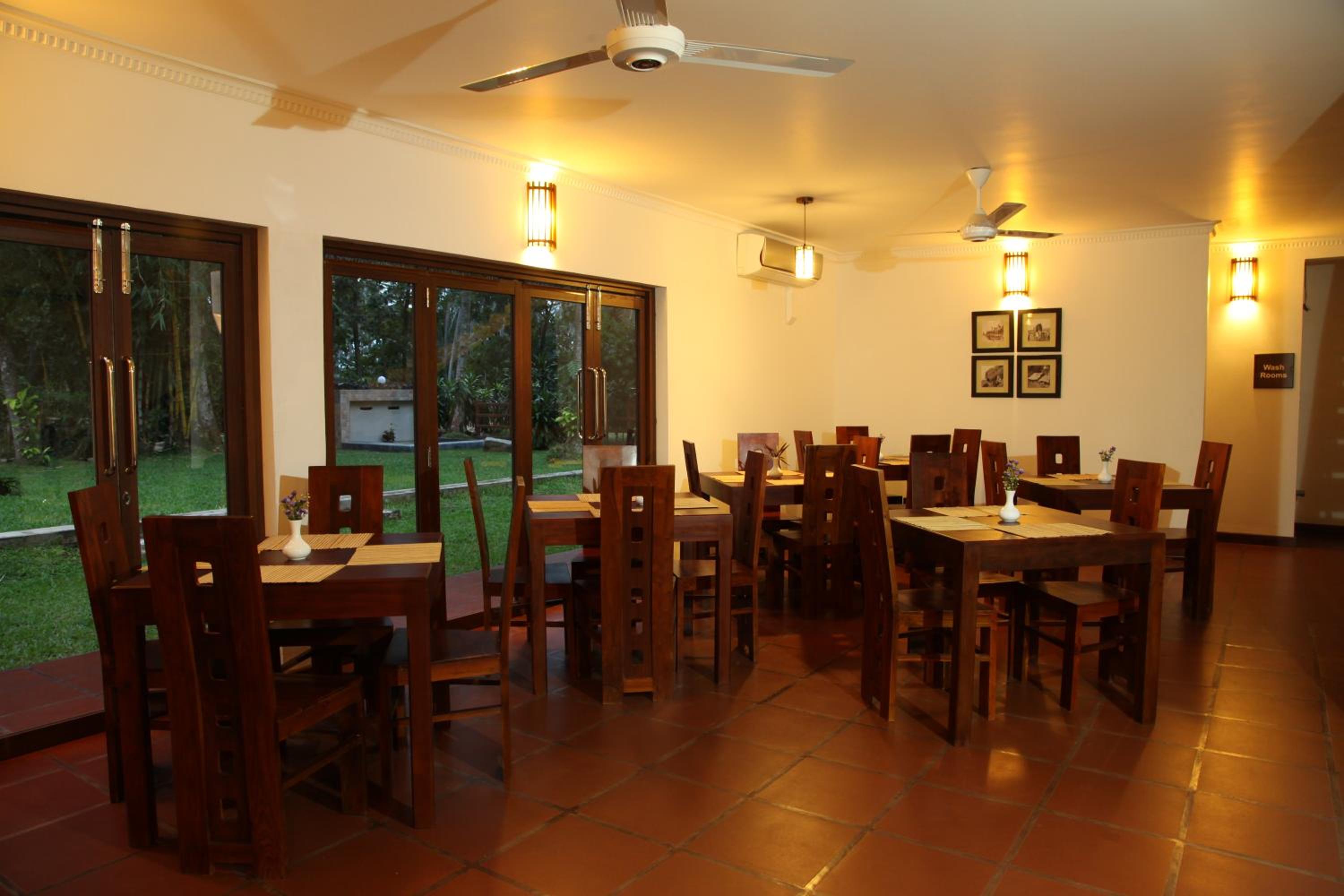 Deluxe Bungalow with Garden View photo 3