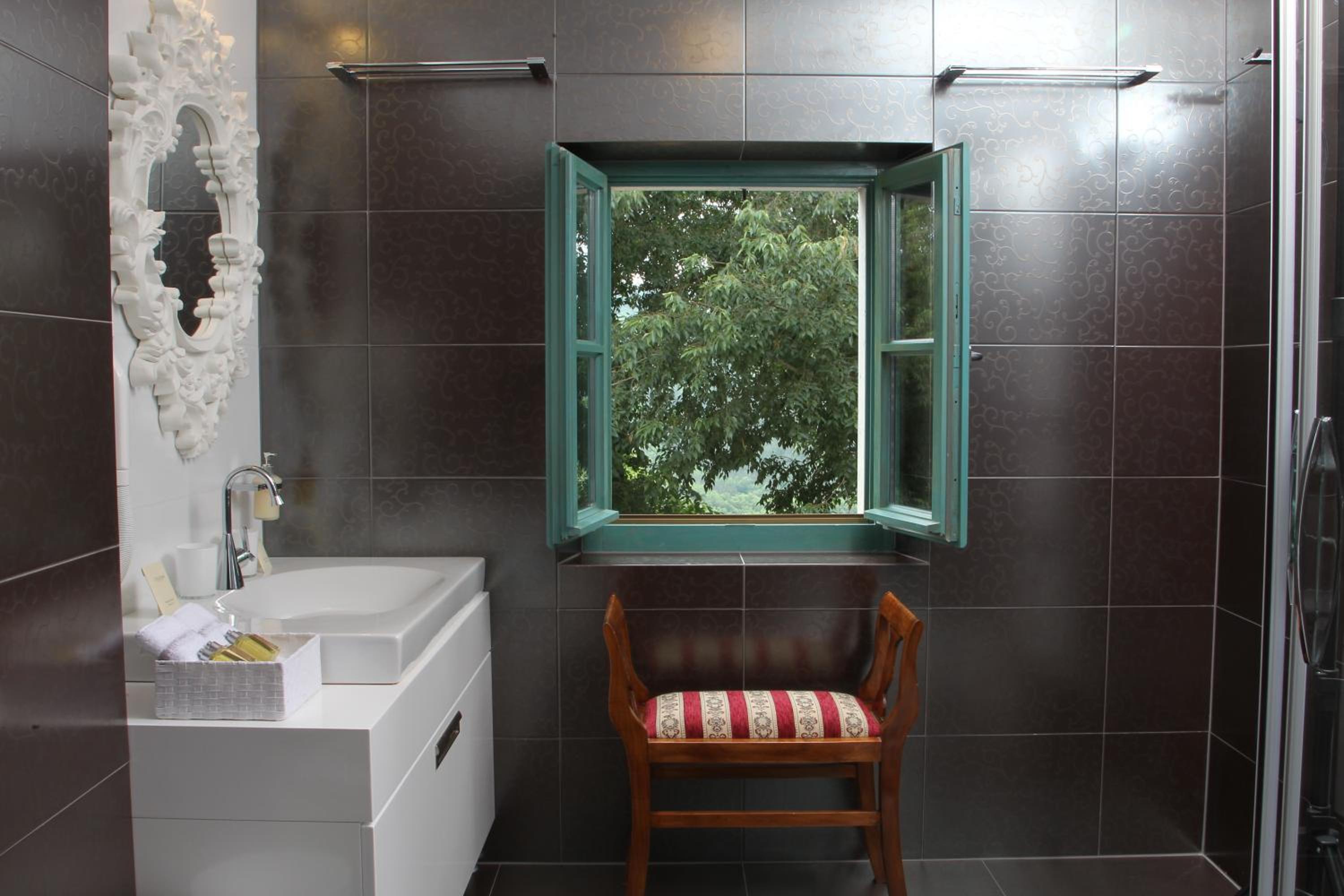 Superior Double or Twin Room - Photo 7