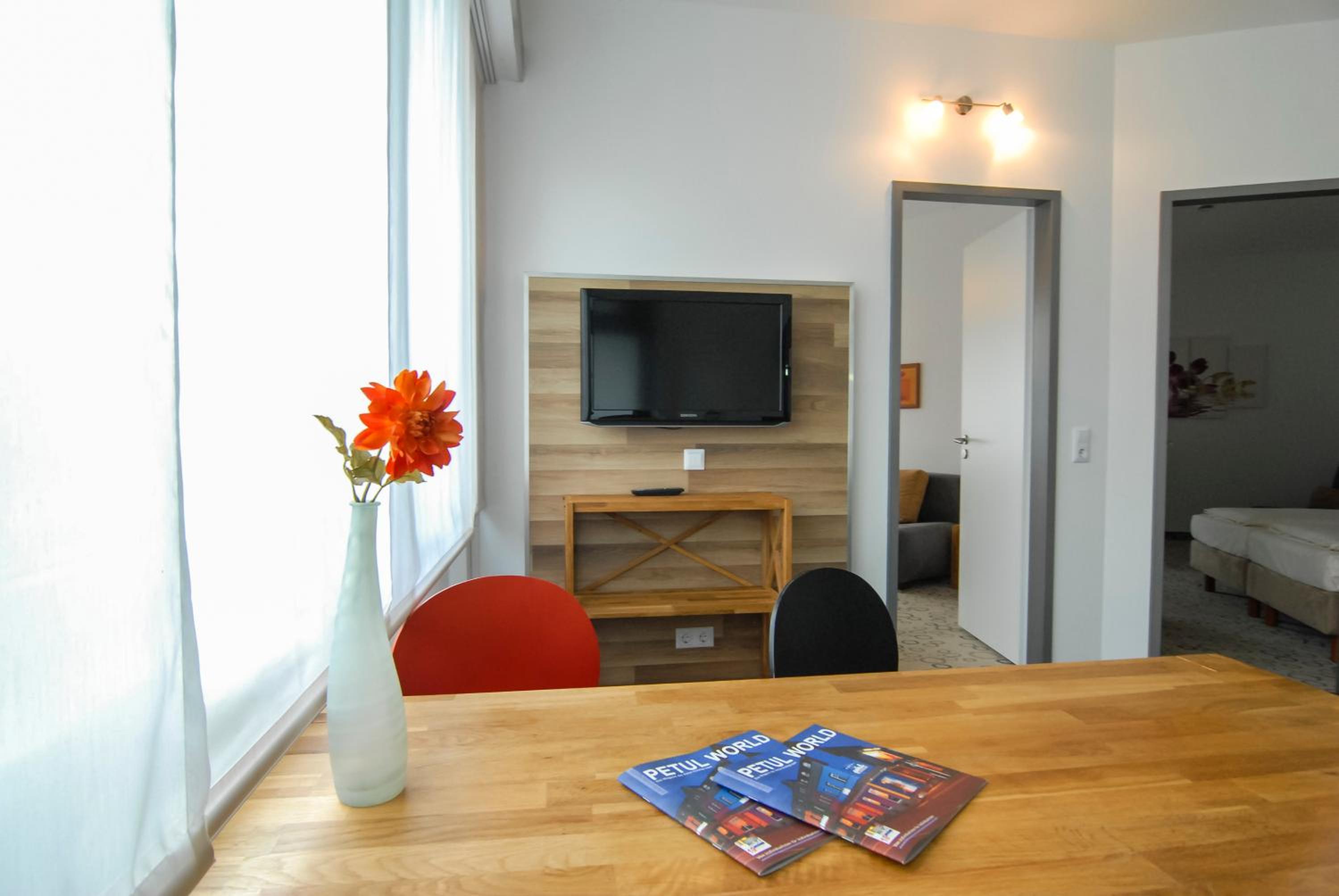 Comfort Apartment - Photo 4