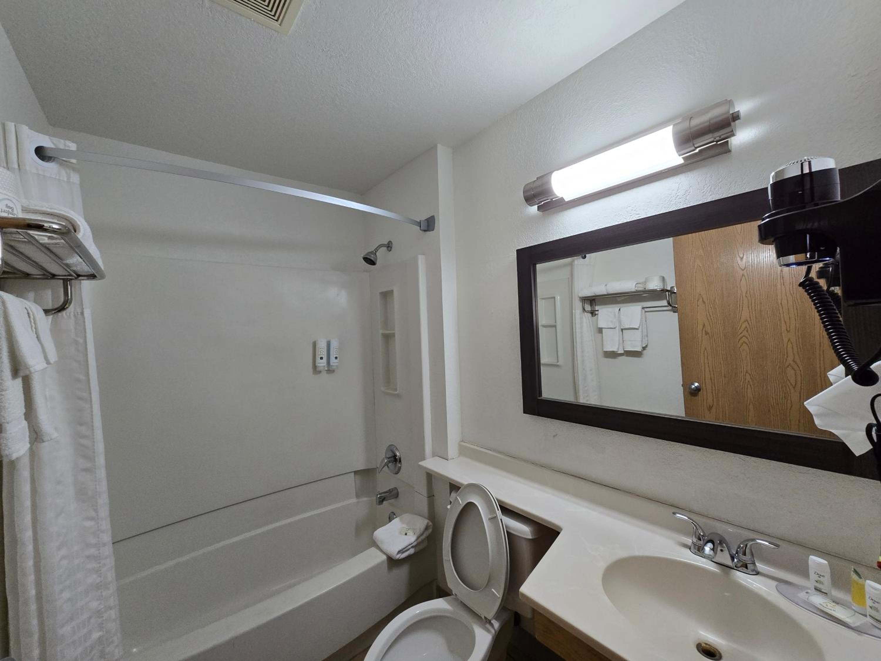 Quadruple Room with Two Queen Beds - Non Smoking/Interior Hall - Photo 2