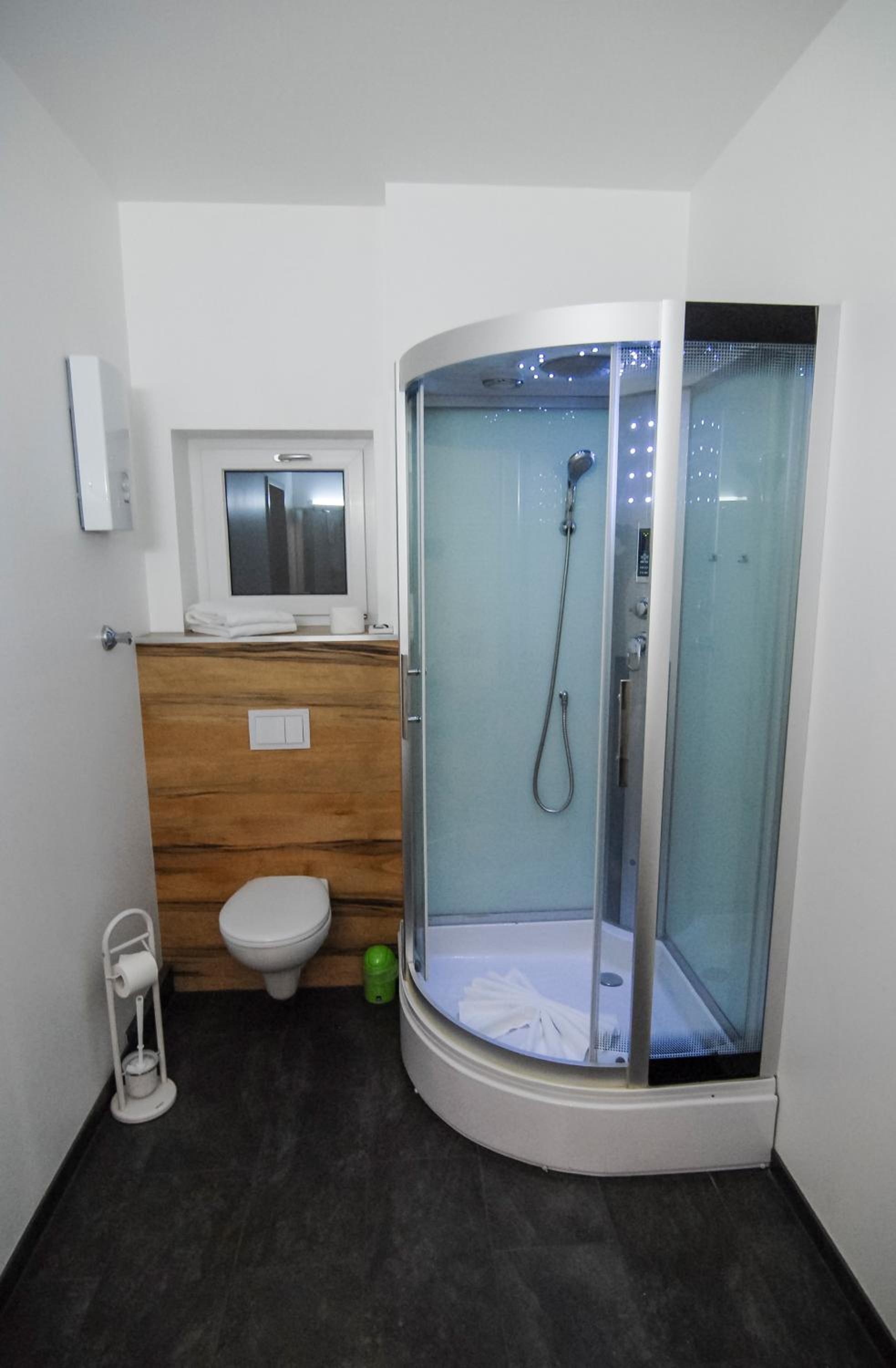 Business Apartment - Photo 5