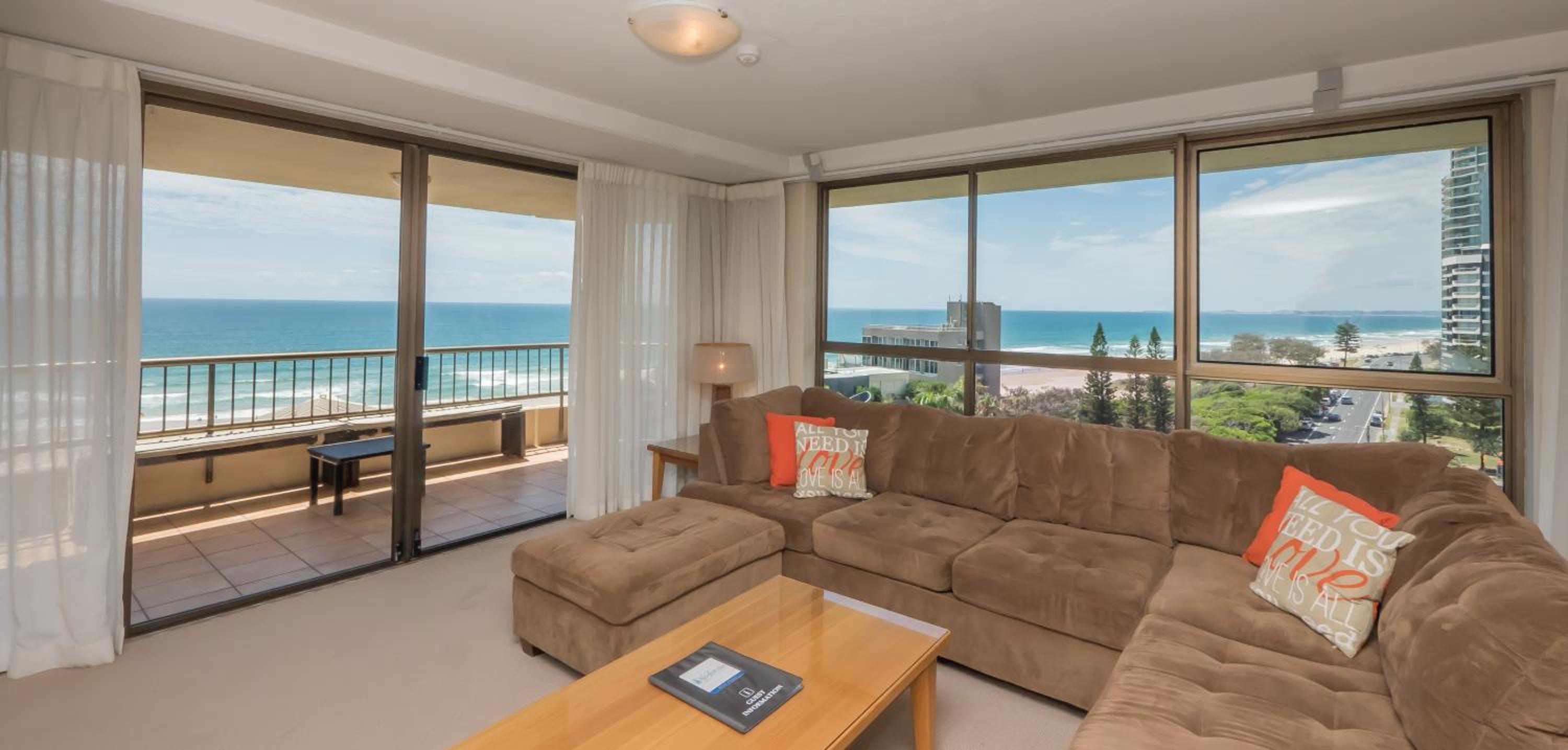 Three-Bedroom Ocean View Apartment - Photo 88