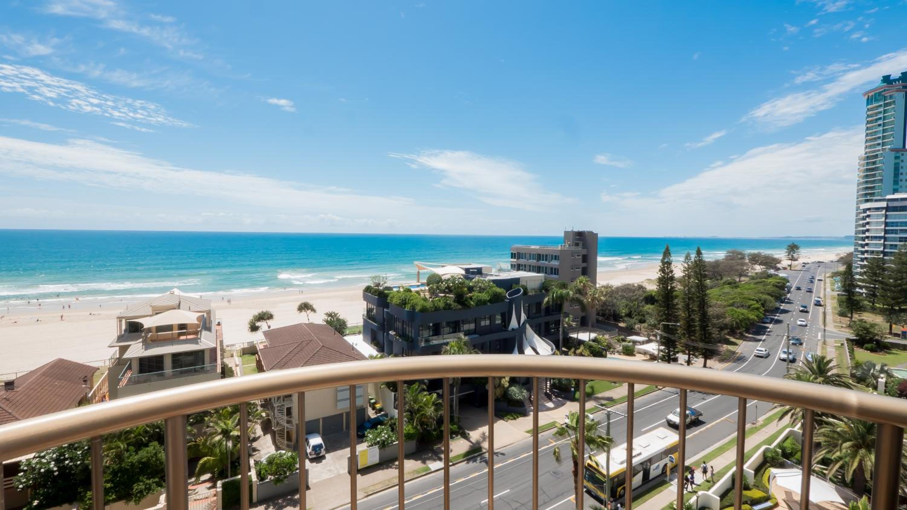 Three-Bedroom Ocean View Apartment - Photo 85