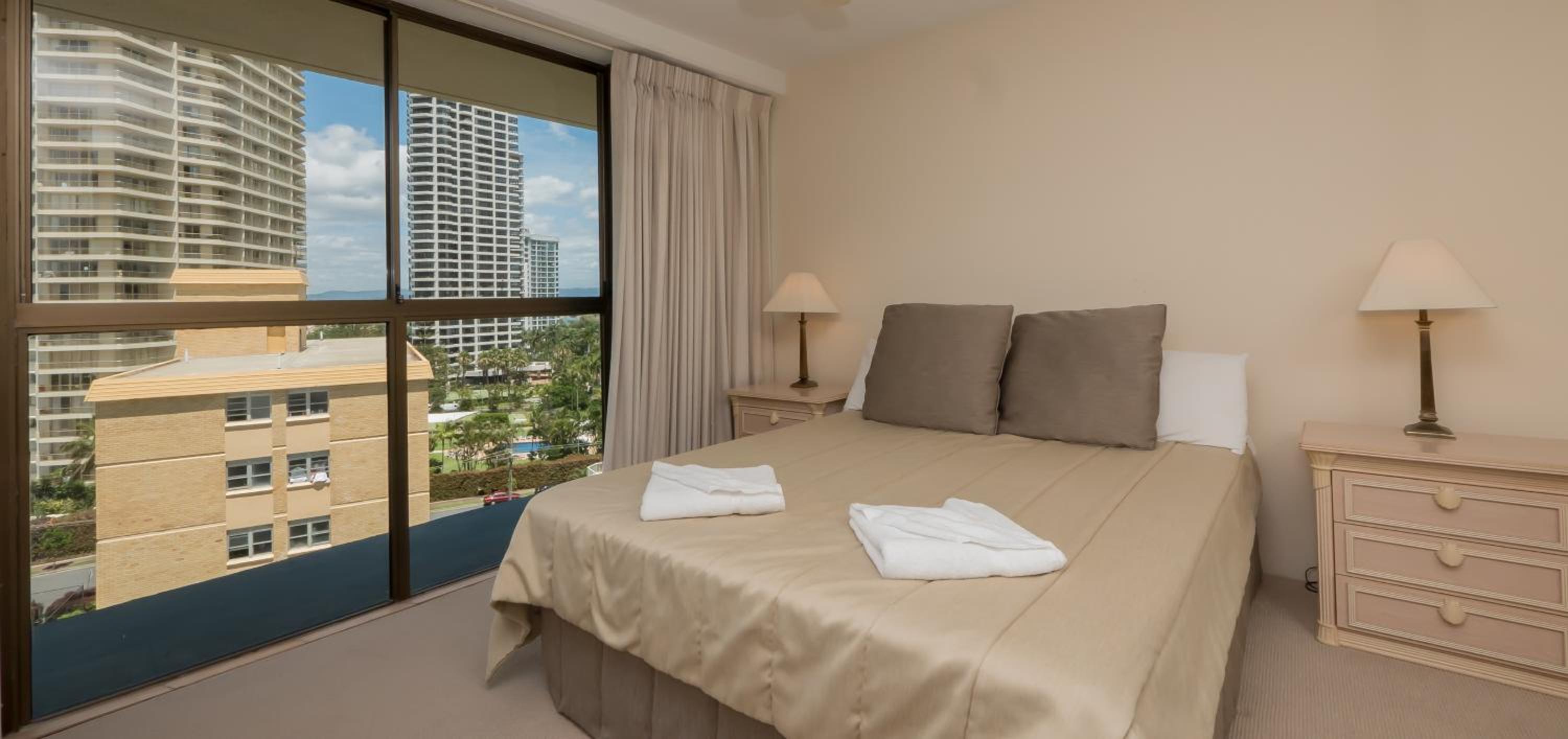Three-Bedroom Ocean View Apartment - Photo 83