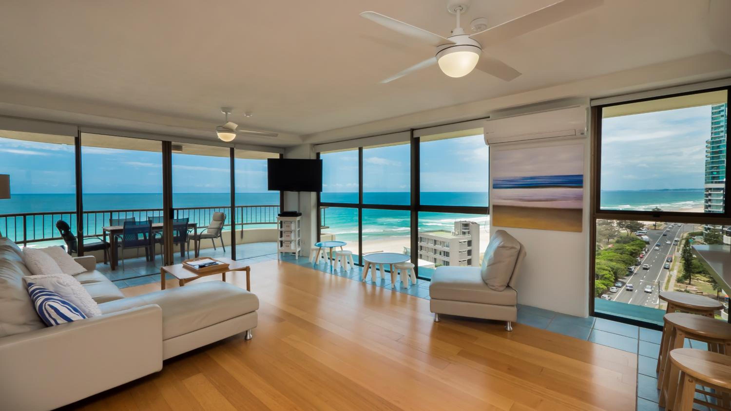 Three-Bedroom Ocean View Apartment - Photo 79