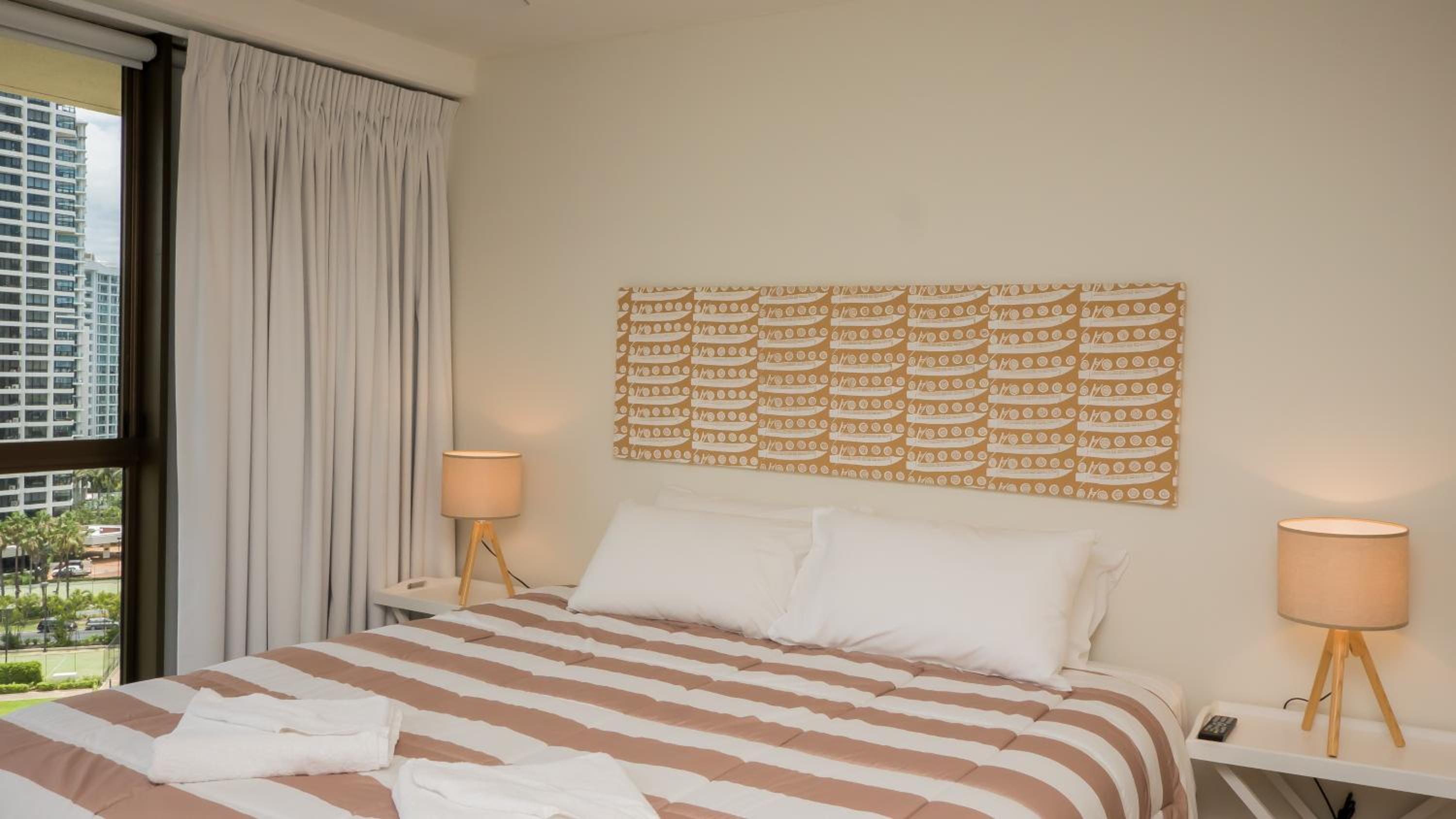 Three-Bedroom Ocean View Apartment - Photo 92