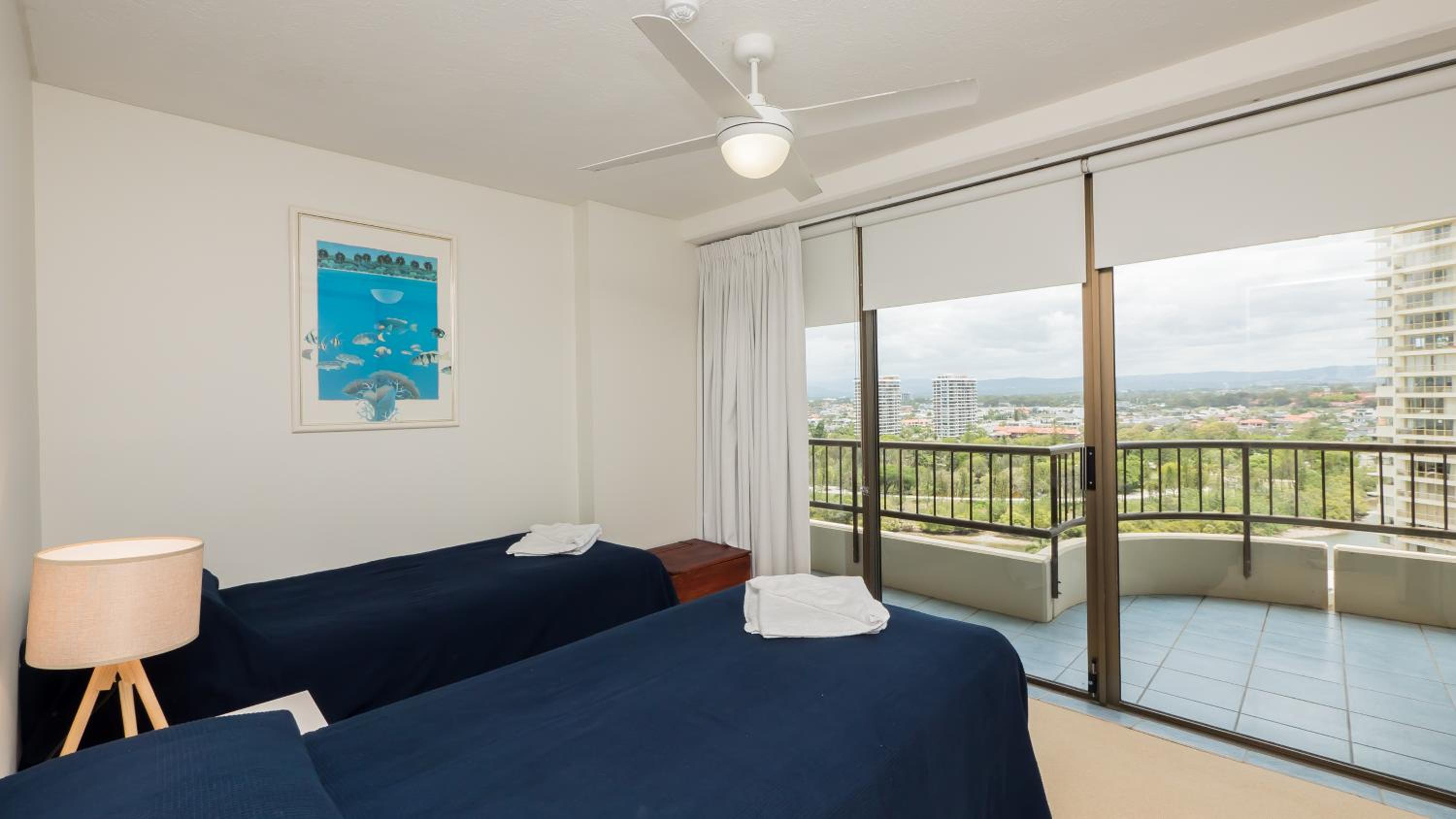 Three-Bedroom Ocean View Apartment - Photo 77