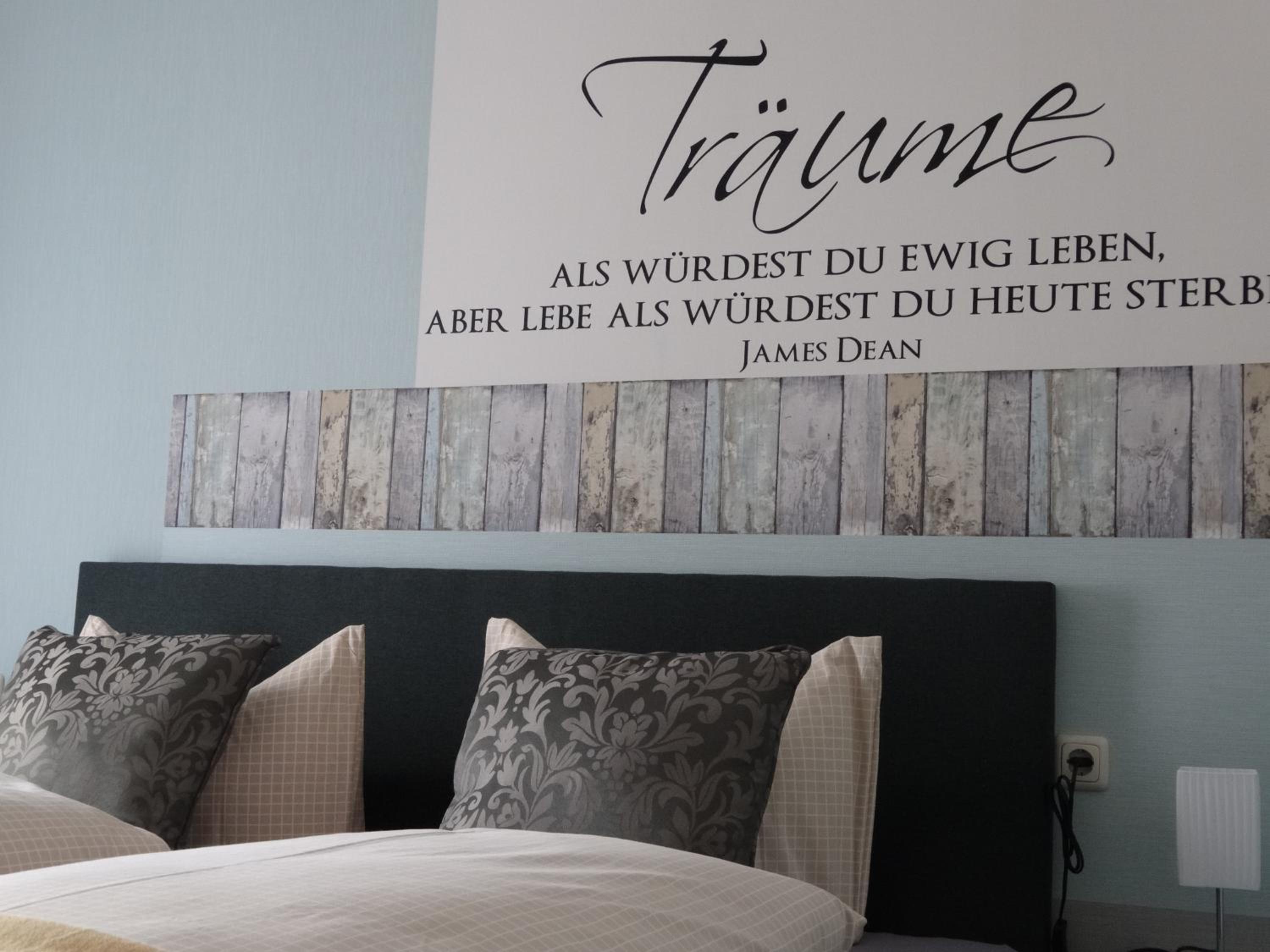 Double Room - Photo 6