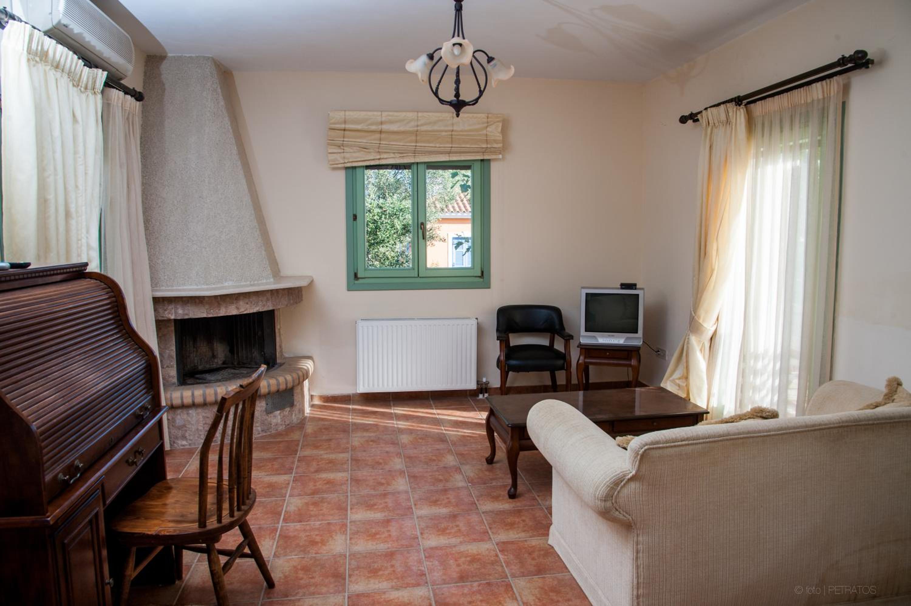 Villa Chara - Two Bedroom Villa with Sharing Pool