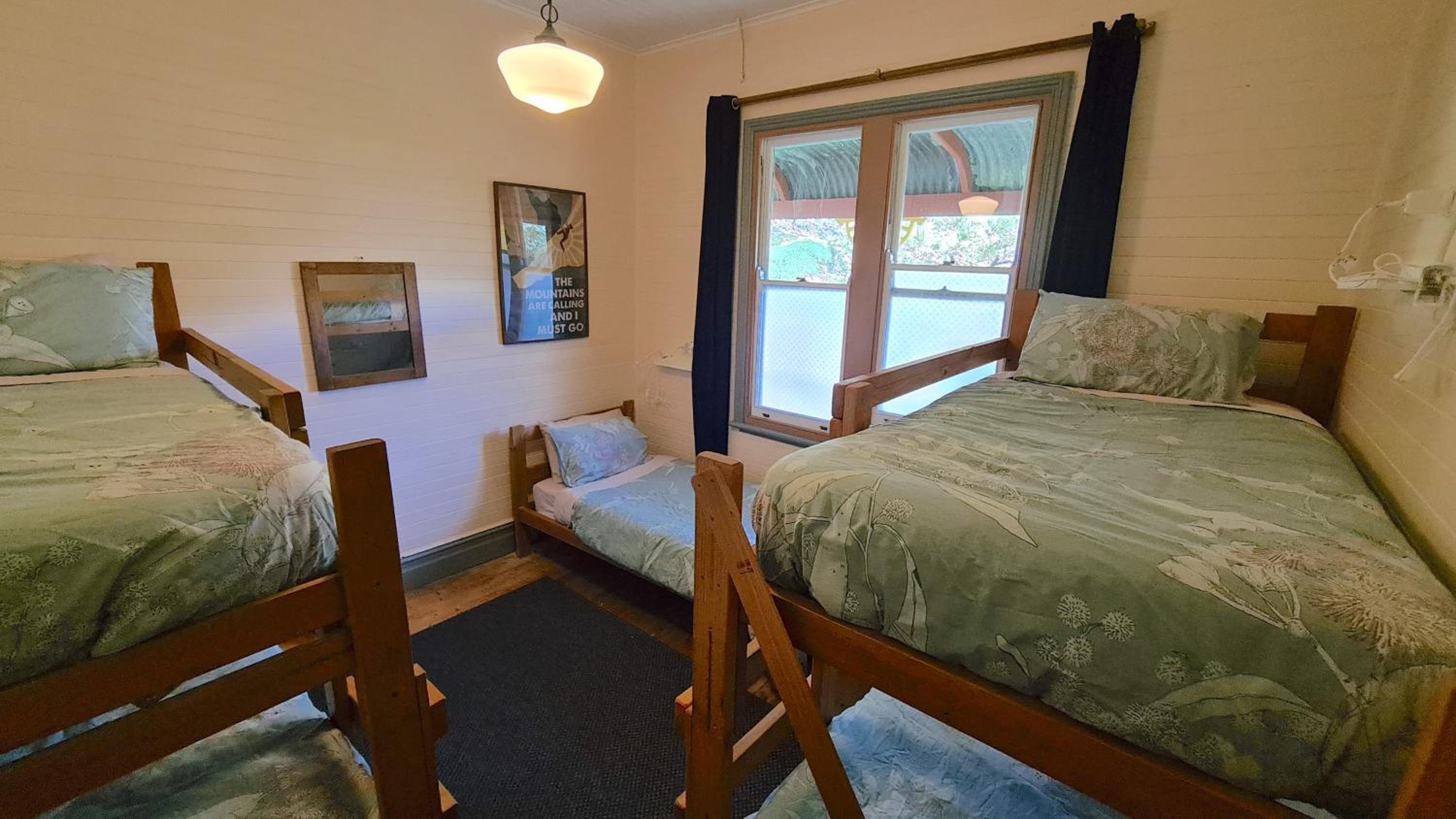 Mixed Dormitory Room photo 1