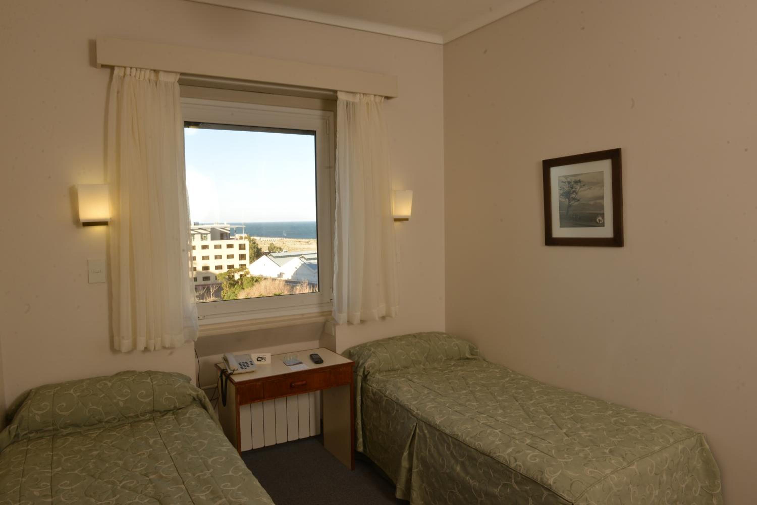 Standard Double or Twin Room photo 2