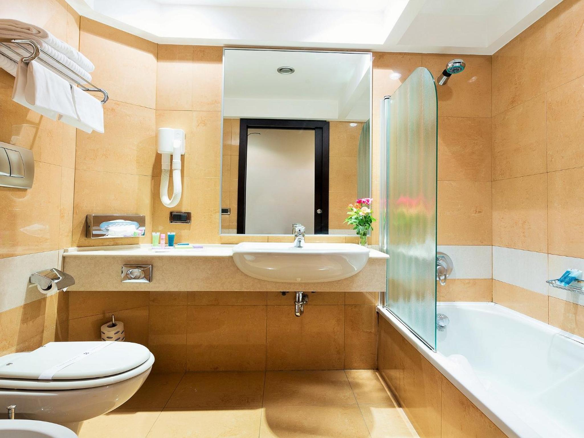 Standard Triple Room photo 3