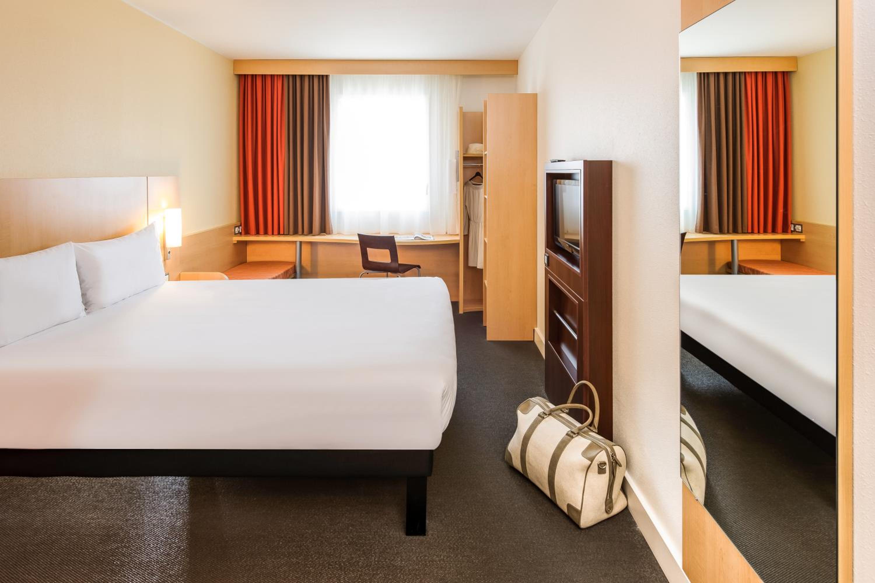Standard Double Room - Photo 6