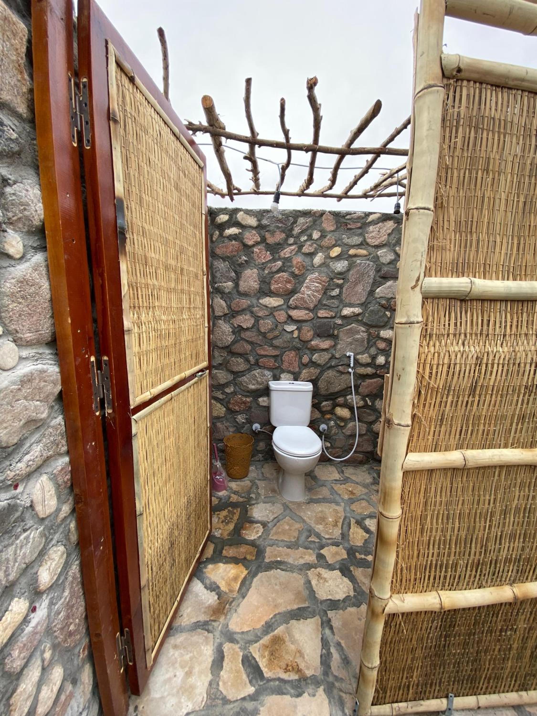Double Room with Shared Bathroom photo 3