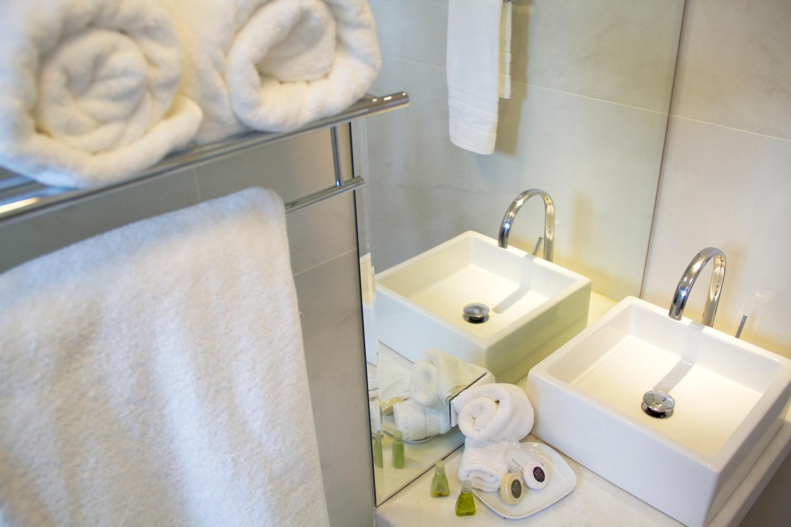 Standard Single Room - Photo 6