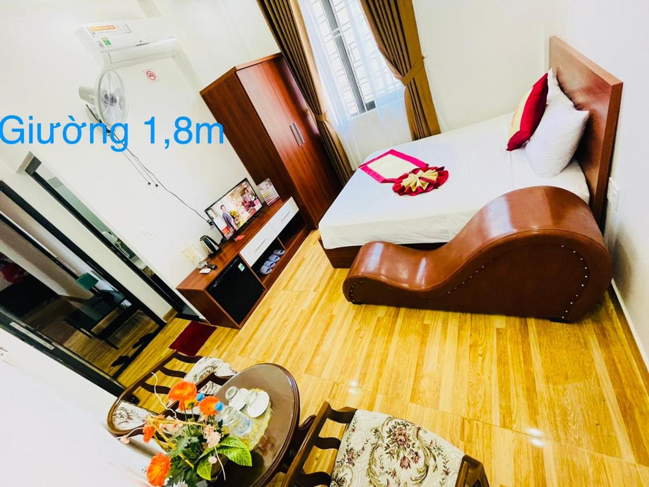 Large Double Room photo 2